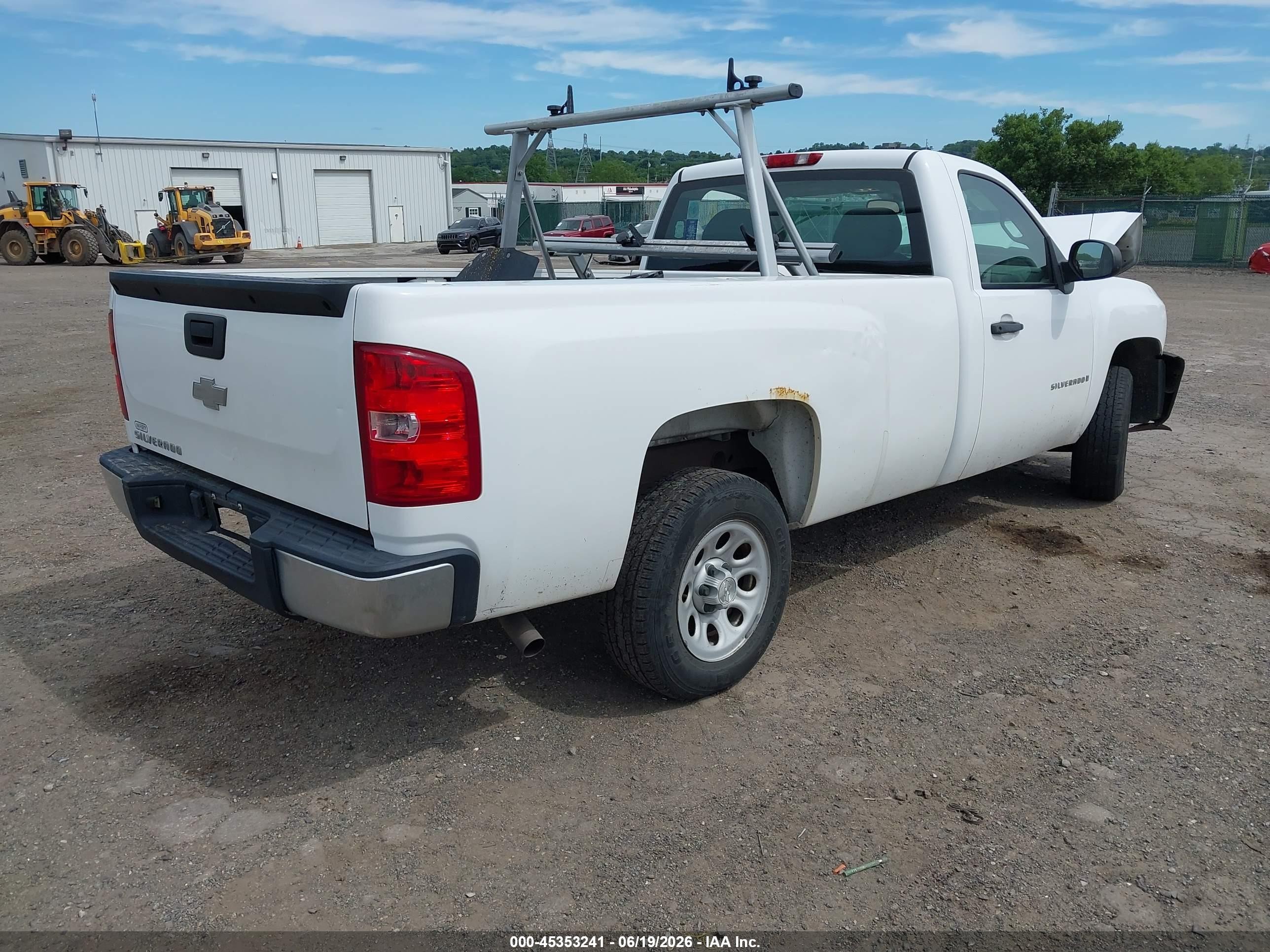2008 Chevrolet Silverado 1500 Work Truck White vin: 1GCEC14X28Z321524