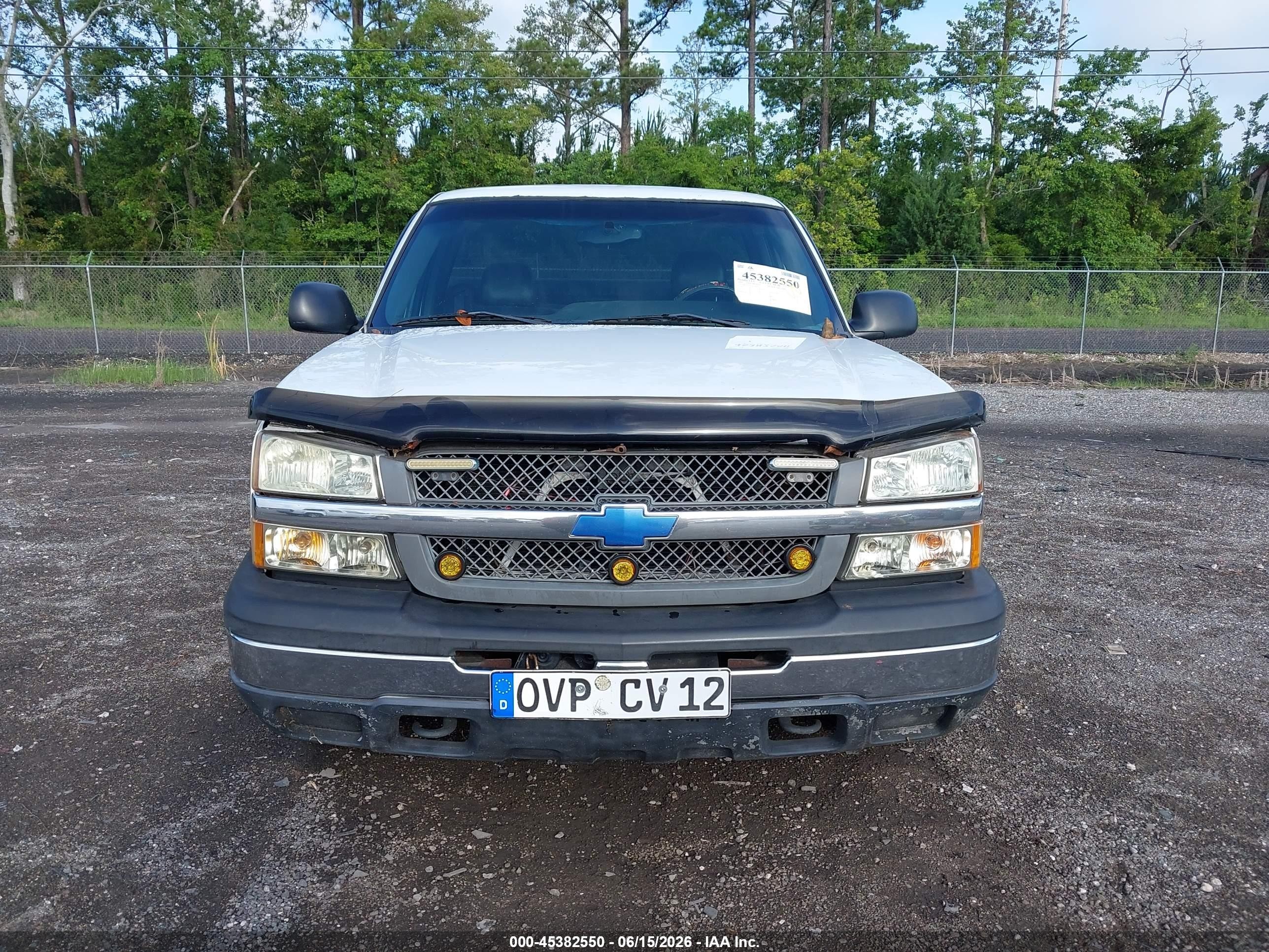2003 Chevrolet Silverado 1500 Work Truck White vin: 1GCEC14X33Z297095