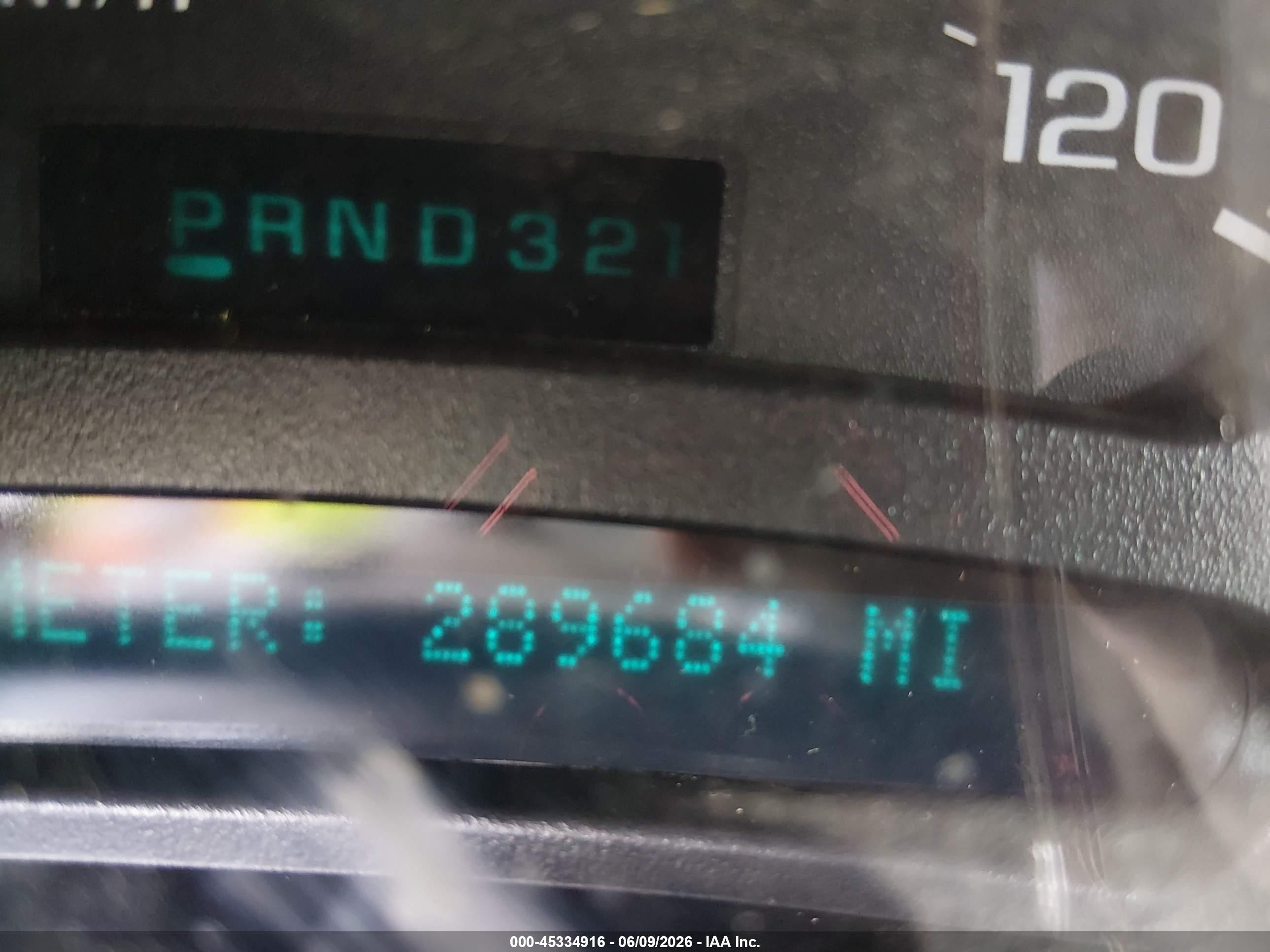 2005 Chevrolet Silverado 1500   Silver vin: 1GCEC14X35Z172472