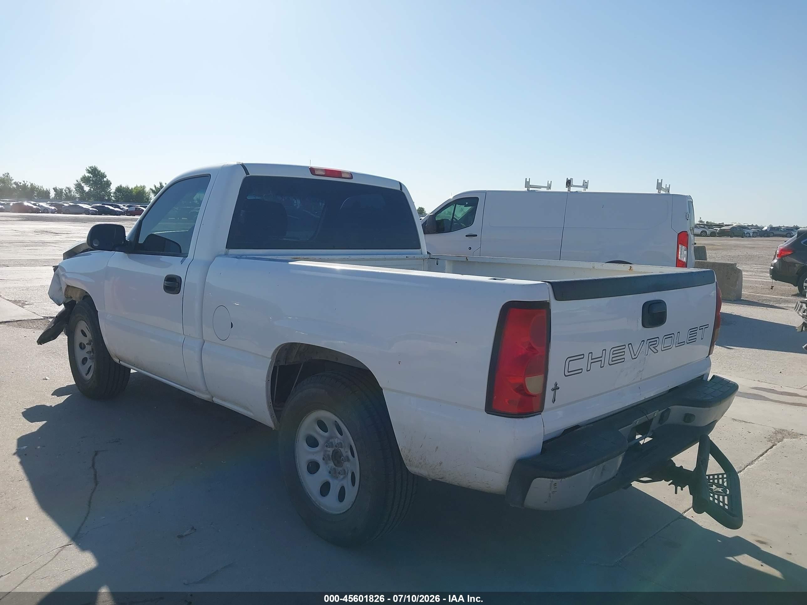 2007 Chevrolet Silverado 1500 Classic Work Truck White vin: 1GCEC14X37Z170420