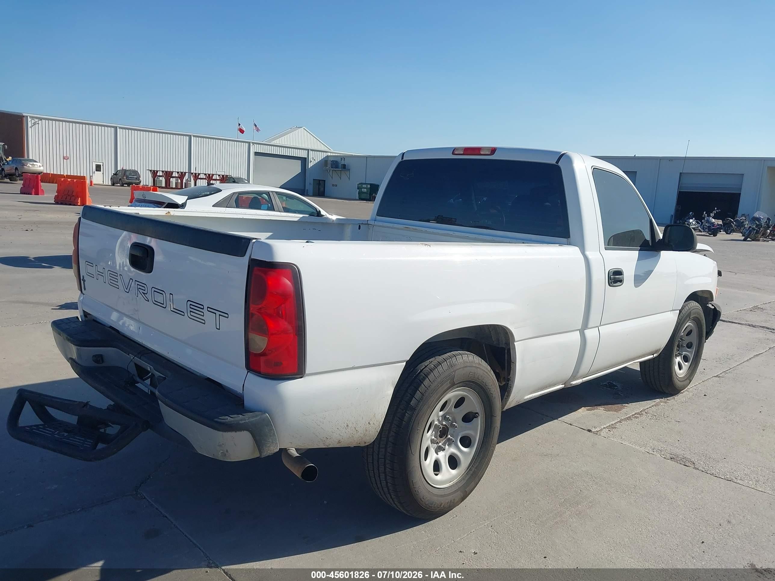 2007 Chevrolet Silverado 1500 Classic Work Truck White vin: 1GCEC14X37Z170420