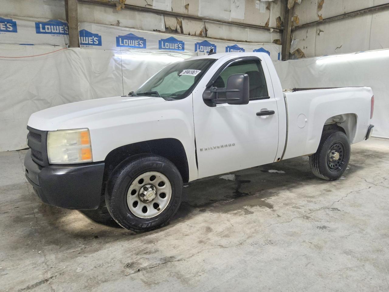2009 Chevrolet Silverado C1500 White vin: 1GCEC14X39Z151725