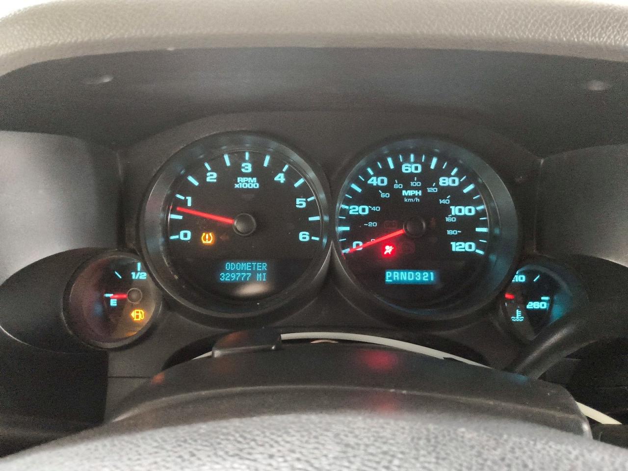 2009 Chevrolet Silverado C1500 White vin: 1GCEC14X39Z151725