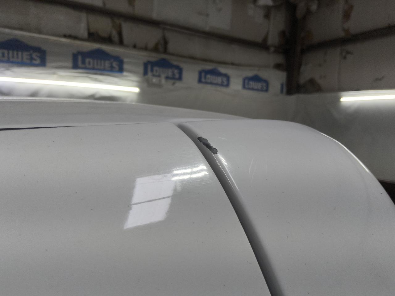 2009 Chevrolet Silverado C1500 White vin: 1GCEC14X39Z151725 Damage: Left Drip Rail, Heavy Scratch, 1 To 2 Inches