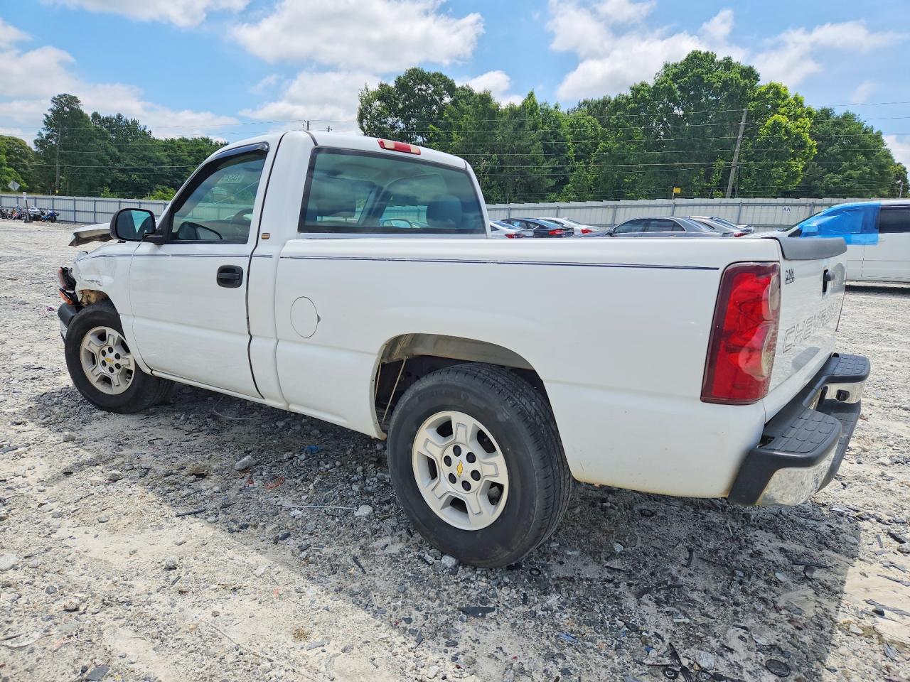 2003 Chevrolet Silverado C1500 White vin: 1GCEC14X43Z156097