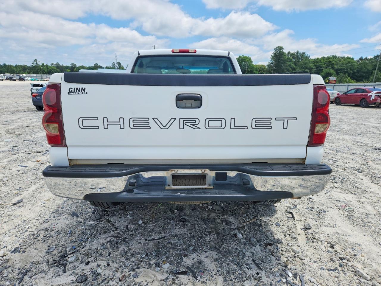 2003 Chevrolet Silverado C1500 White vin: 1GCEC14X43Z156097