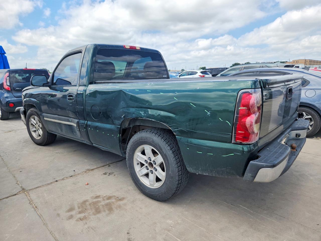 2004 Chevrolet Silverado C1500 Green vin: 1GCEC14X44Z165884