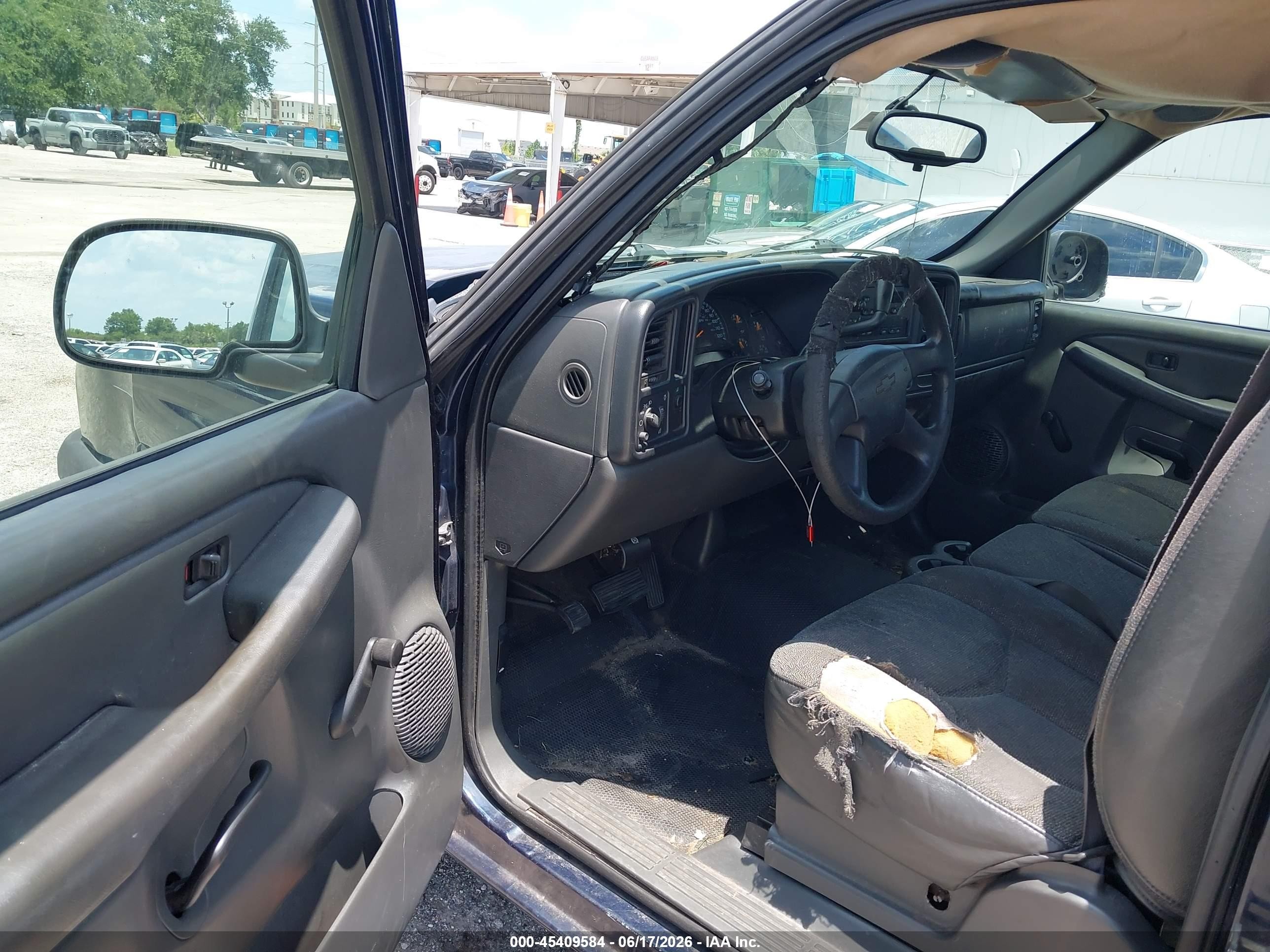 2005 Chevrolet Silverado 1500 Work Truck Blue vin: 1GCEC14X45Z144678