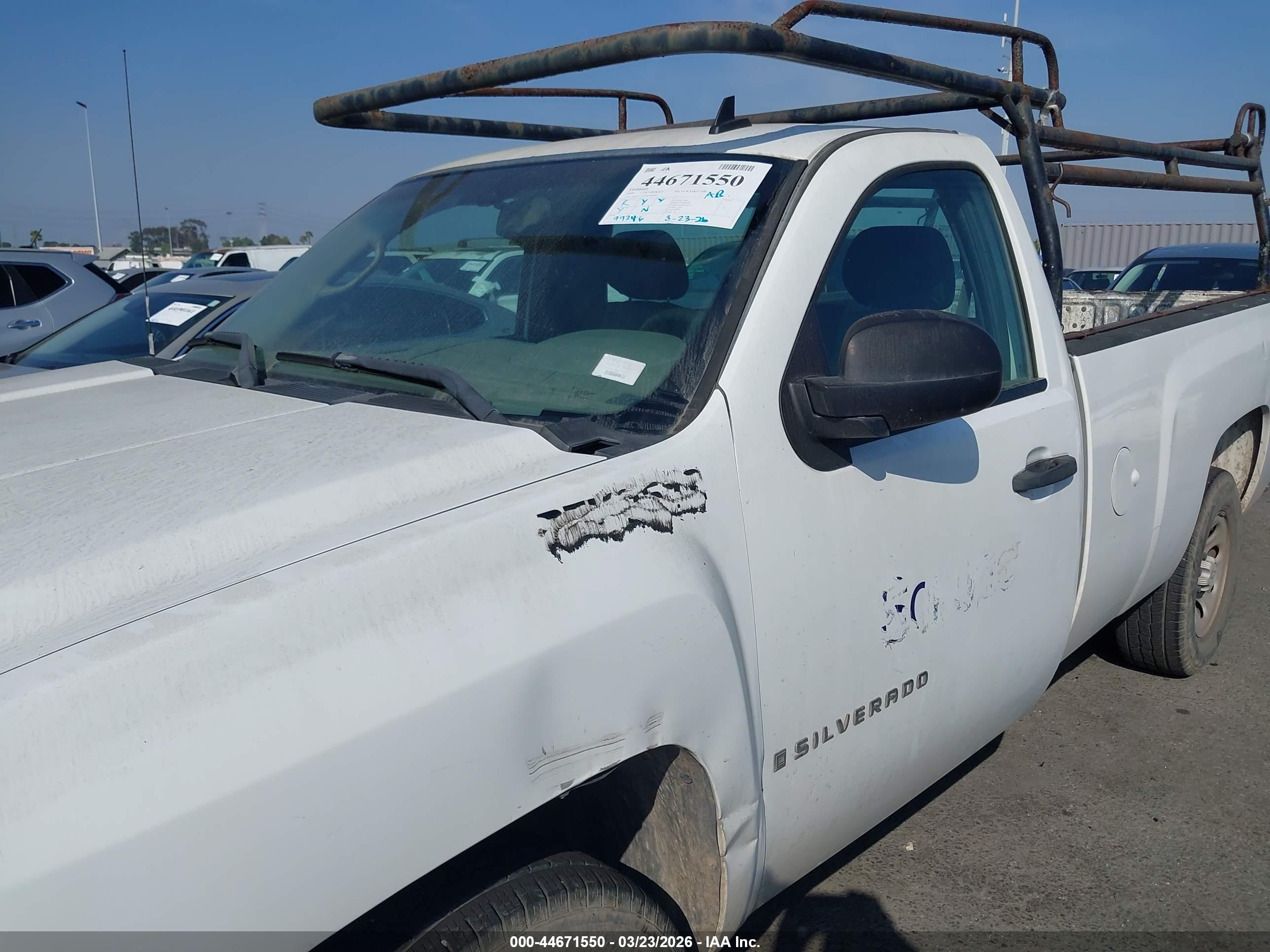 2008 Chevrolet Silverado 1500 Work Truck Белый vin: 1GCEC14X48Z260466