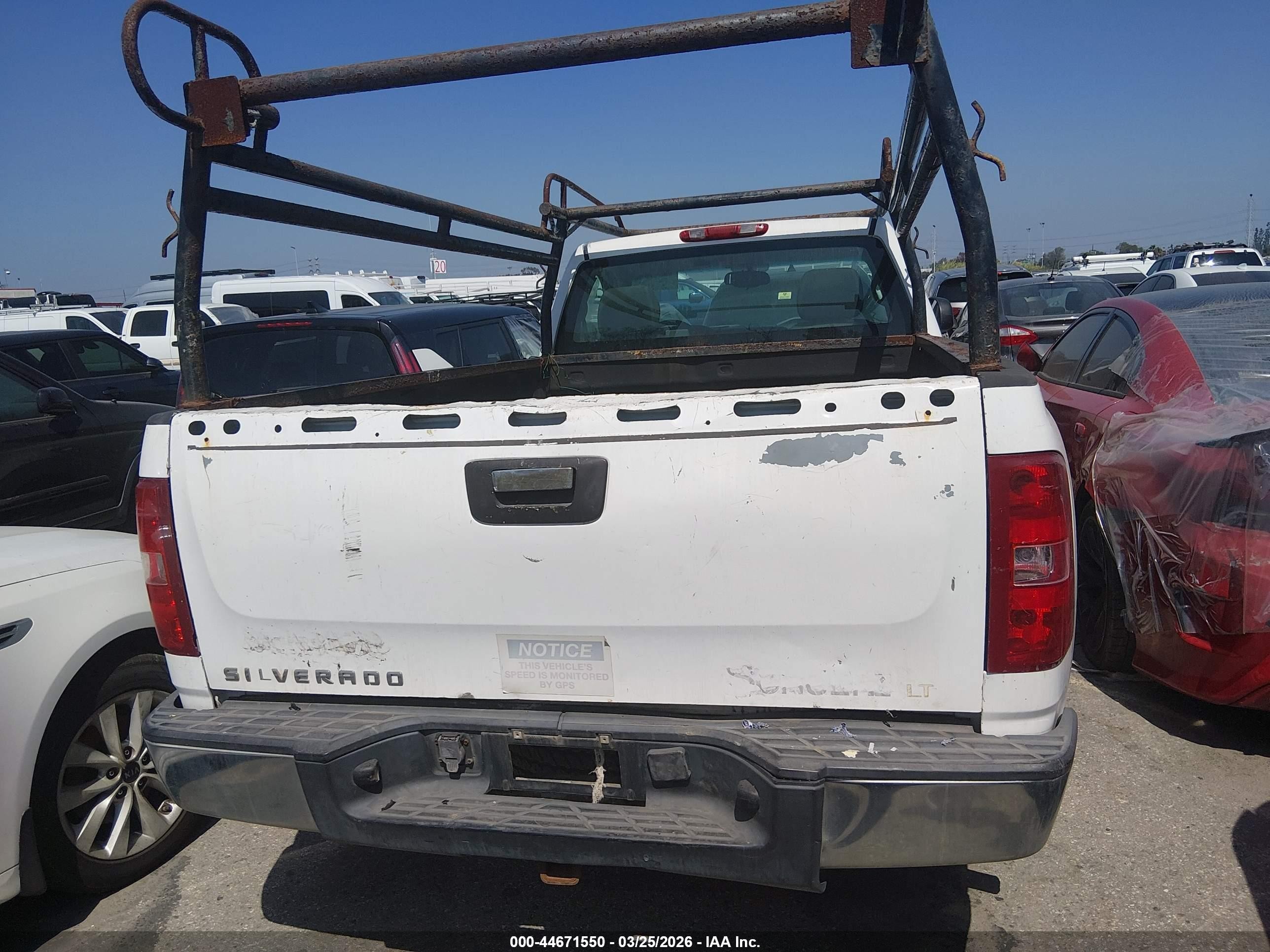 2008 Chevrolet Silverado 1500 Work Truck Белый vin: 1GCEC14X48Z260466