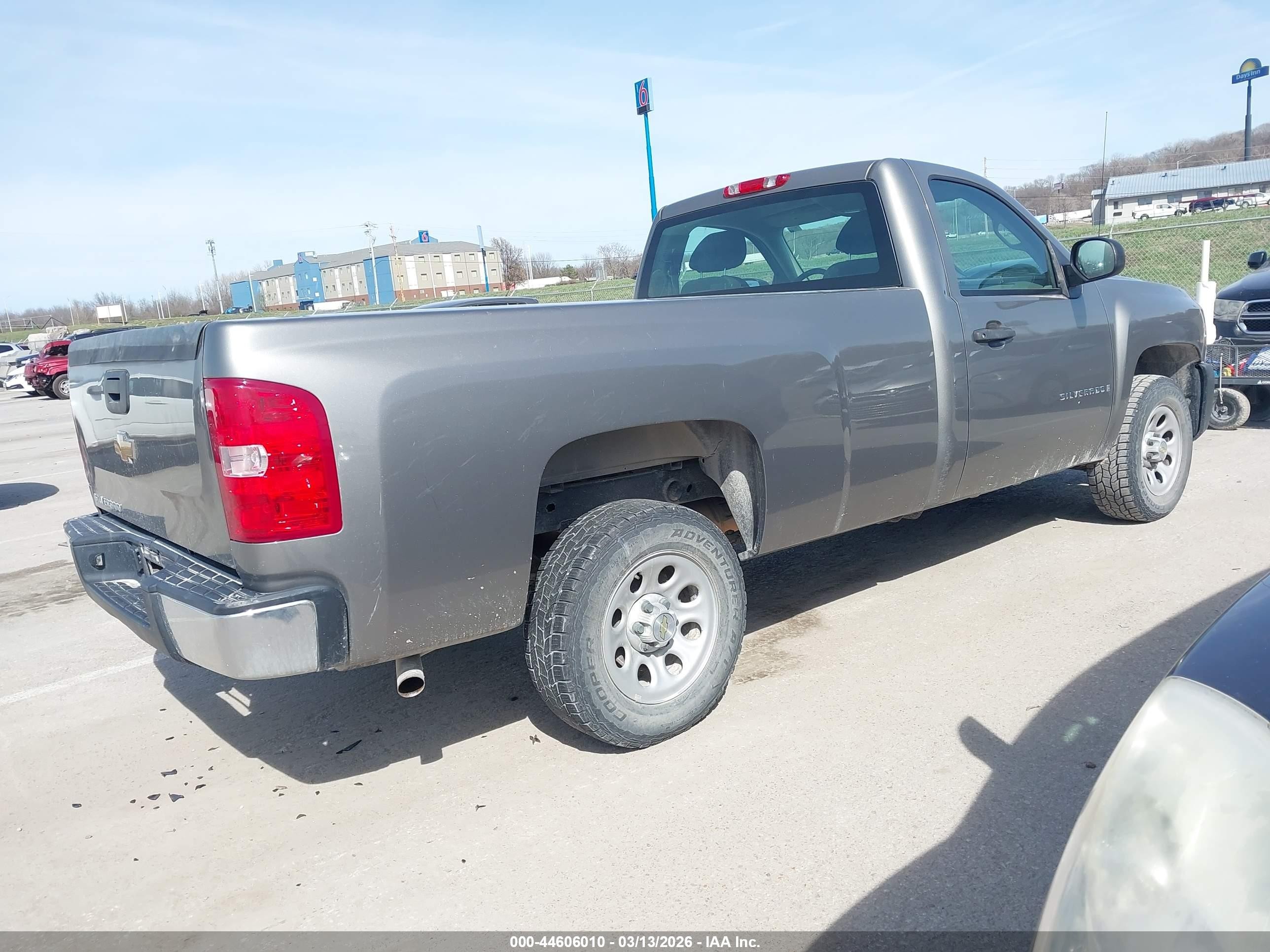 2008 Chevrolet Silverado 1500 Work Truck Gray vin: 1GCEC14X48Z273122