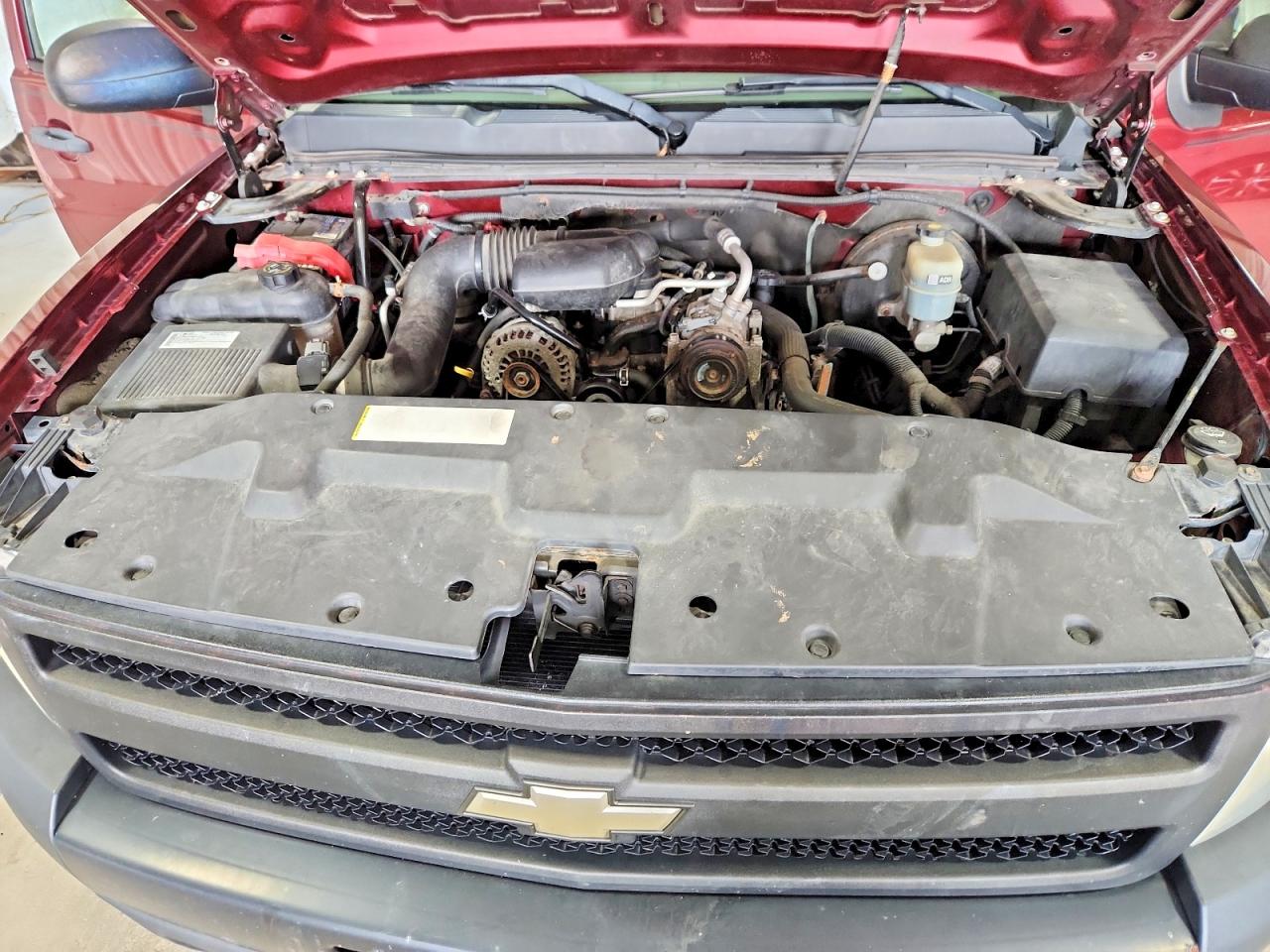 2009 Chevrolet Silverado C1500 Burgundy vin: 1GCEC14X49Z114148