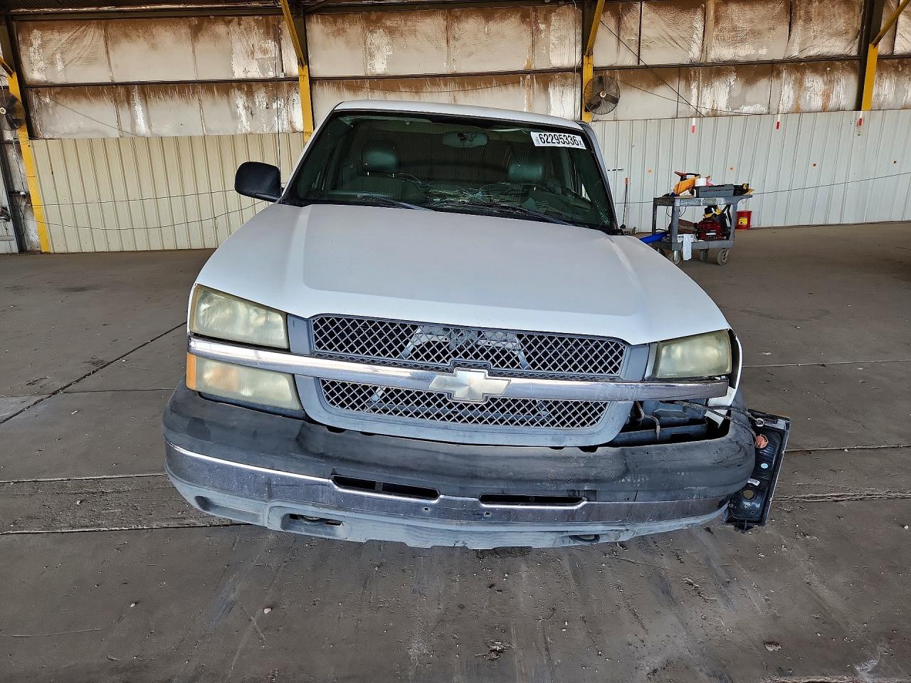 2004 Chevrolet Silverado C1500 White vin: 1GCEC14X54Z352521