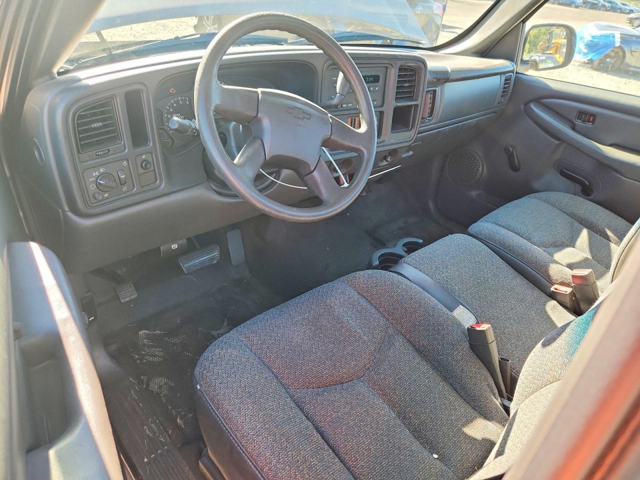 2005 Chevrolet Silverado C1500 Silver vin: 1GCEC14X55Z134127