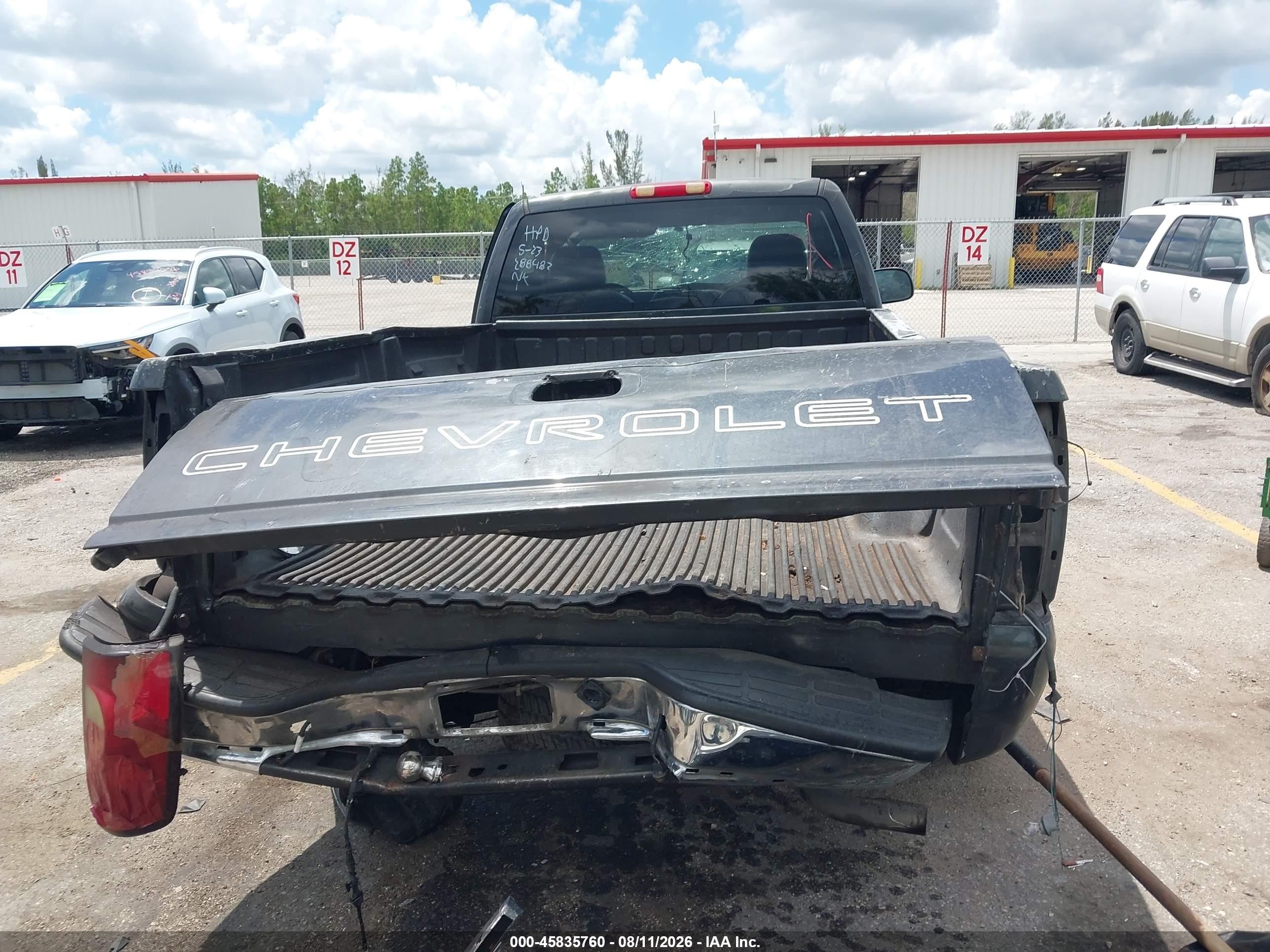 2005 Chevrolet Silverado 1500   Black vin: 1GCEC14X55Z288482