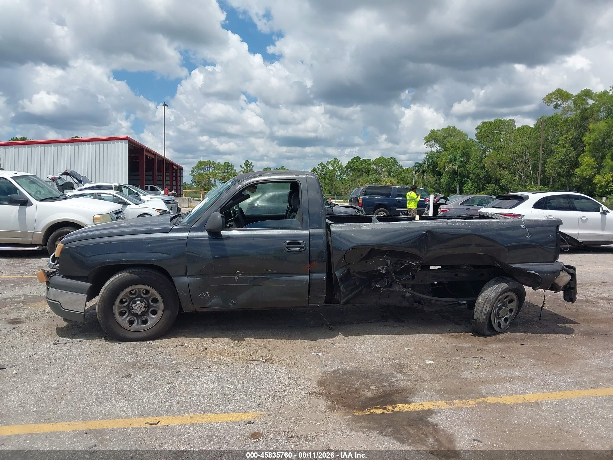 2005 Chevrolet Silverado 1500   Black vin: 1GCEC14X55Z288482