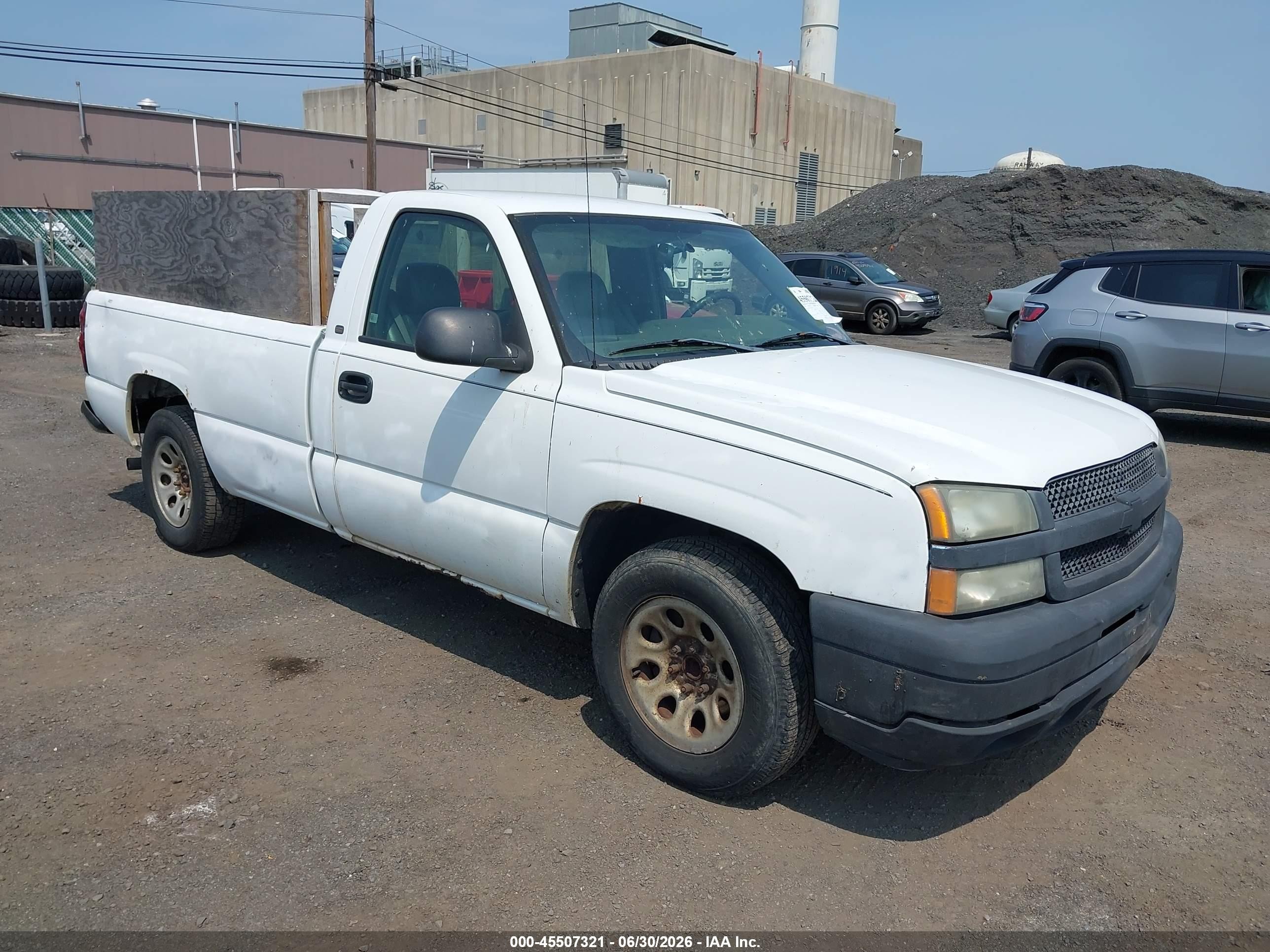 2005 Chevrolet Silverado 1500 Work Truck White vin: 1GCEC14X55Z305586