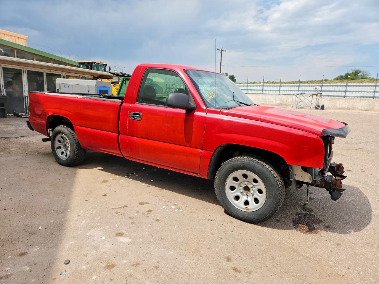 2005 Chevrolet Silverado C1500 Red vin: 1GCEC14X55Z315812
