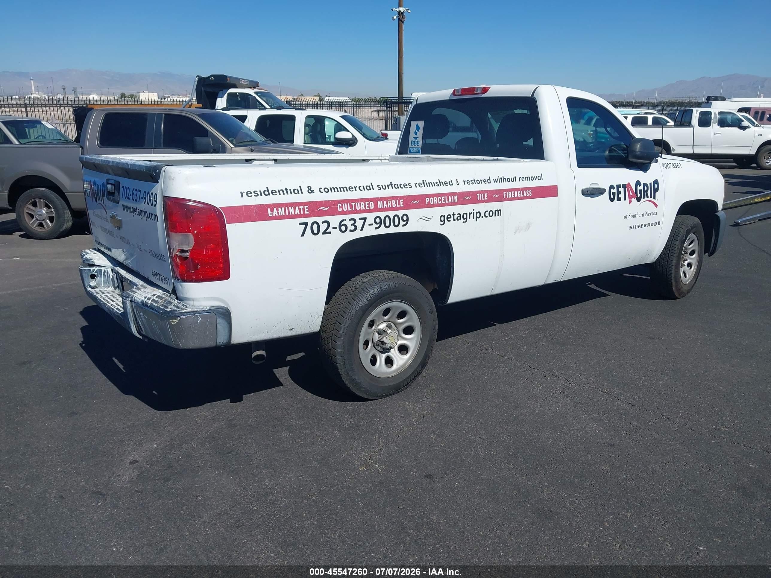2008 Chevrolet Silverado 1500 Work Truck White vin: 1GCEC14X58Z111631