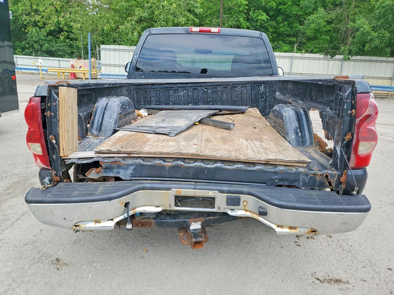 2003 Chevrolet Silverado Черный vin: 1GCEC14X63Z231057