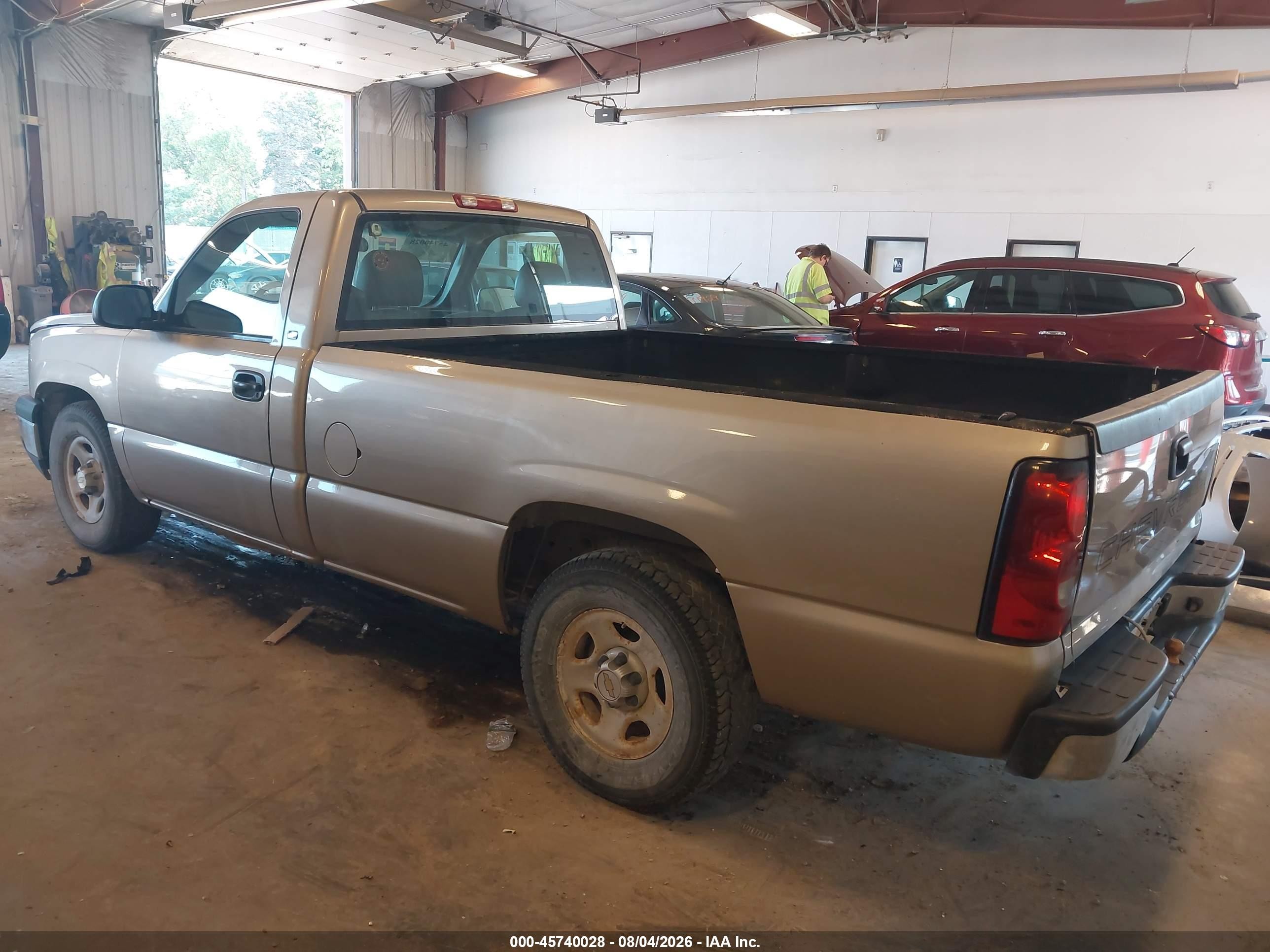 2004 Chevrolet Silverado 1500 Work Truck Gold vin: 1GCEC14X64Z118825