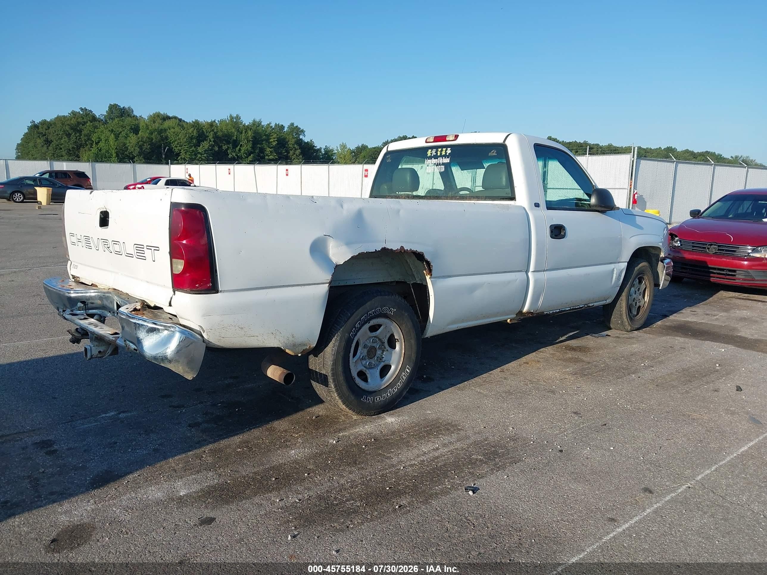 2004 Chevrolet Silverado 1500 Work Truck White vin: 1GCEC14X64Z276730