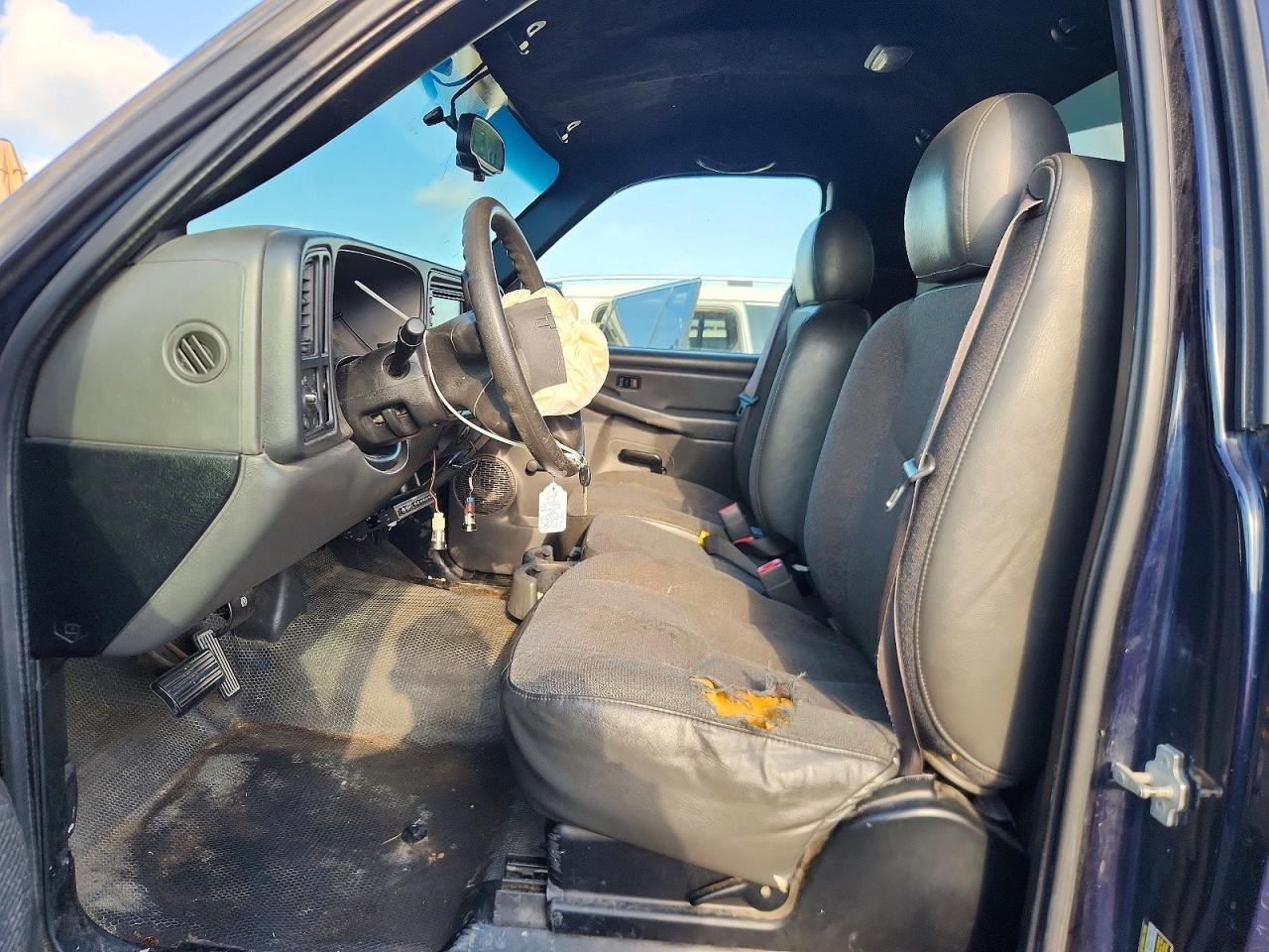 2005 Chevrolet Silverado C1500 Blue vin: 1GCEC14X65Z119779