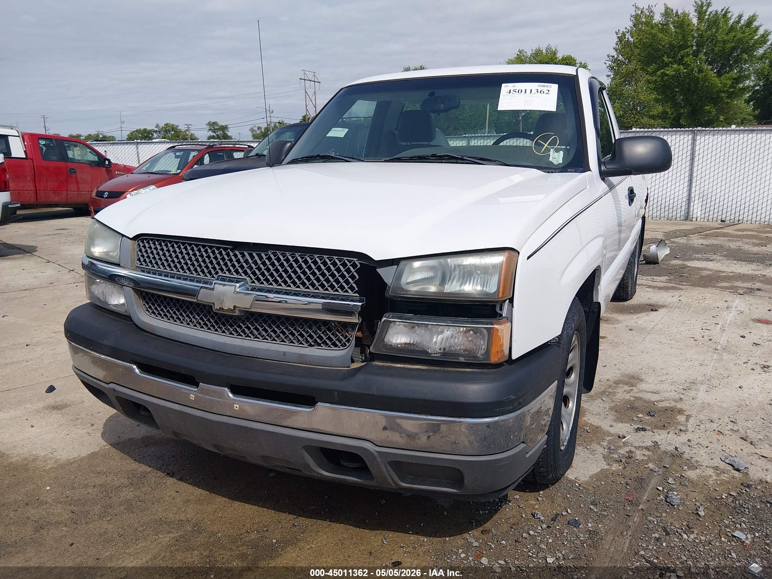2005 Chevrolet Silverado 1500 Work Truck White vin: 1GCEC14X65Z152619