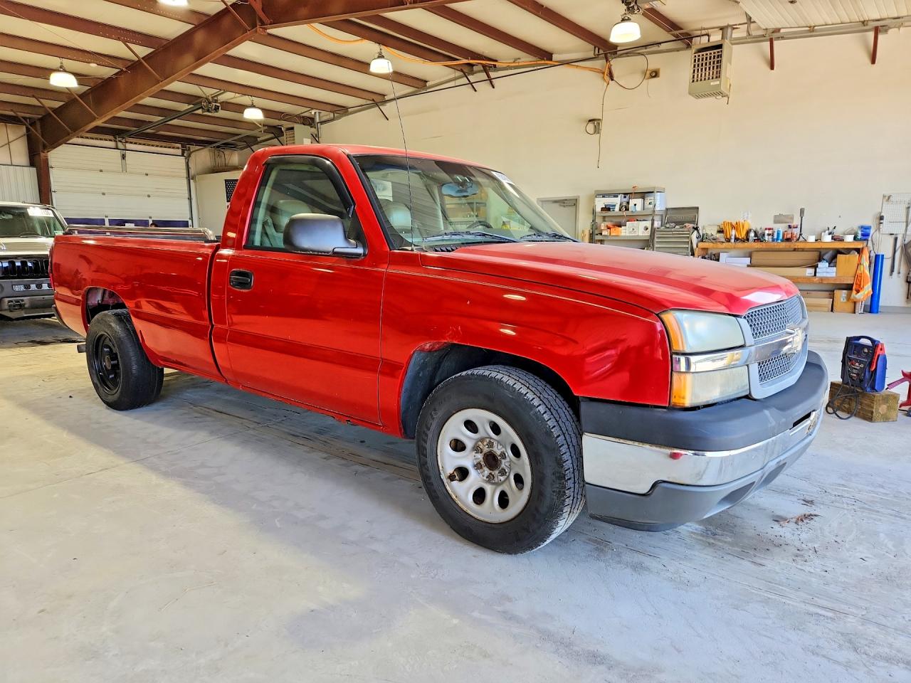 2005 Chevrolet Silverado C1500 Red vin: 1GCEC14X65Z175267