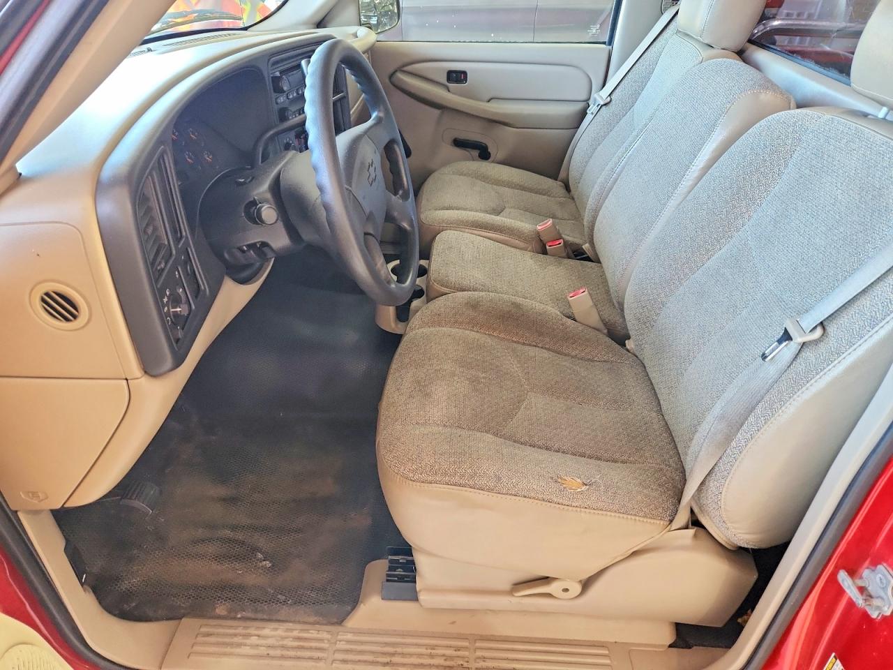 2005 Chevrolet Silverado C1500 Red vin: 1GCEC14X65Z175267