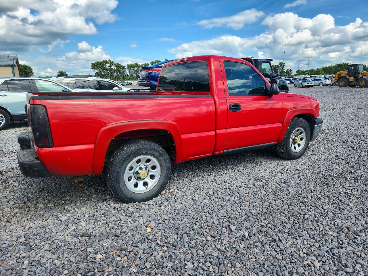 2005 Chevrolet Silverado C1500 Red vin: 1GCEC14X65Z199925