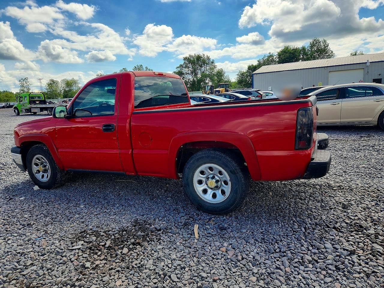 2005 Chevrolet Silverado C1500 Red vin: 1GCEC14X65Z199925