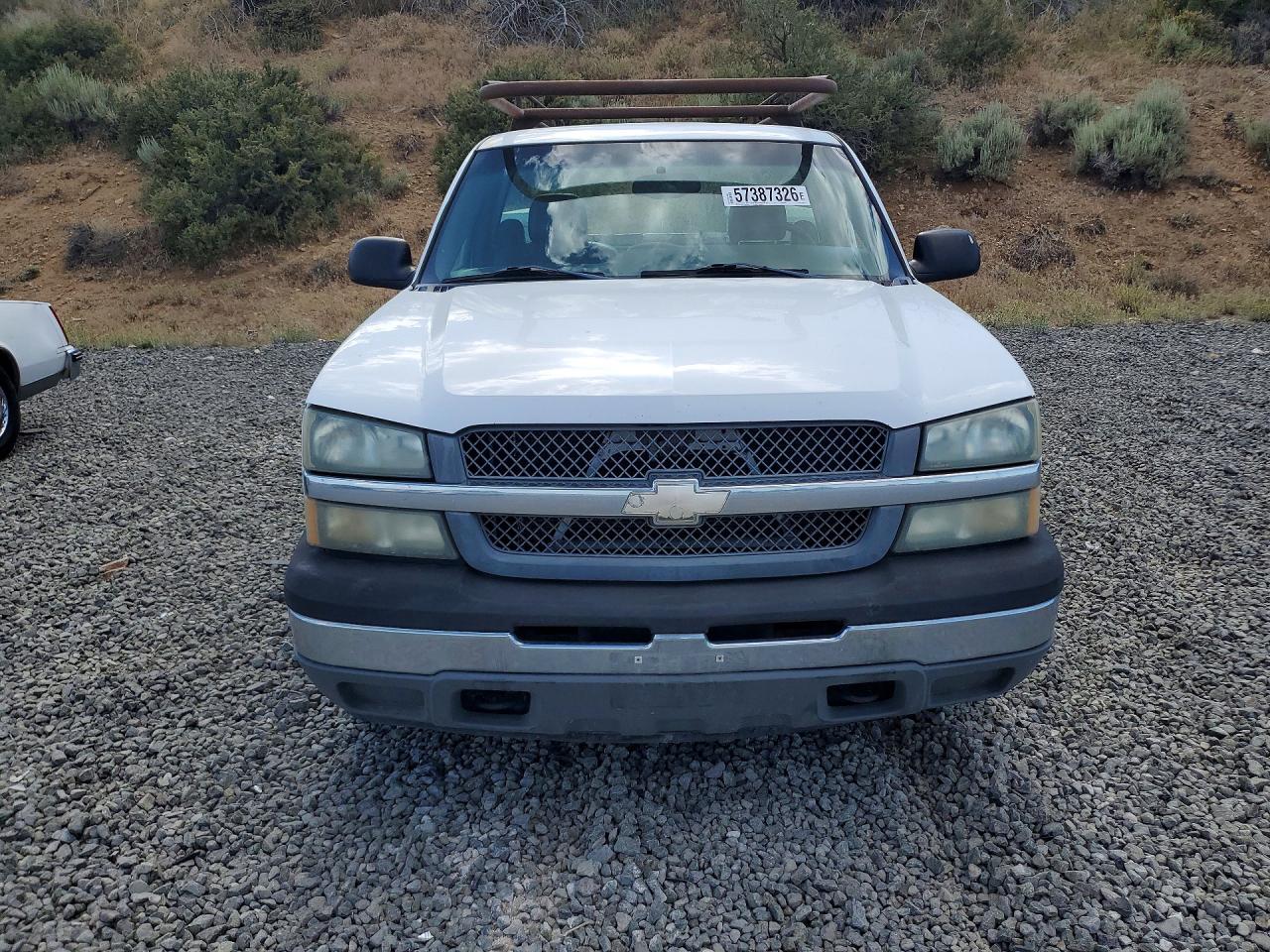 2005 Chevrolet Silverado C1500 White vin: 1GCEC14X65Z233202