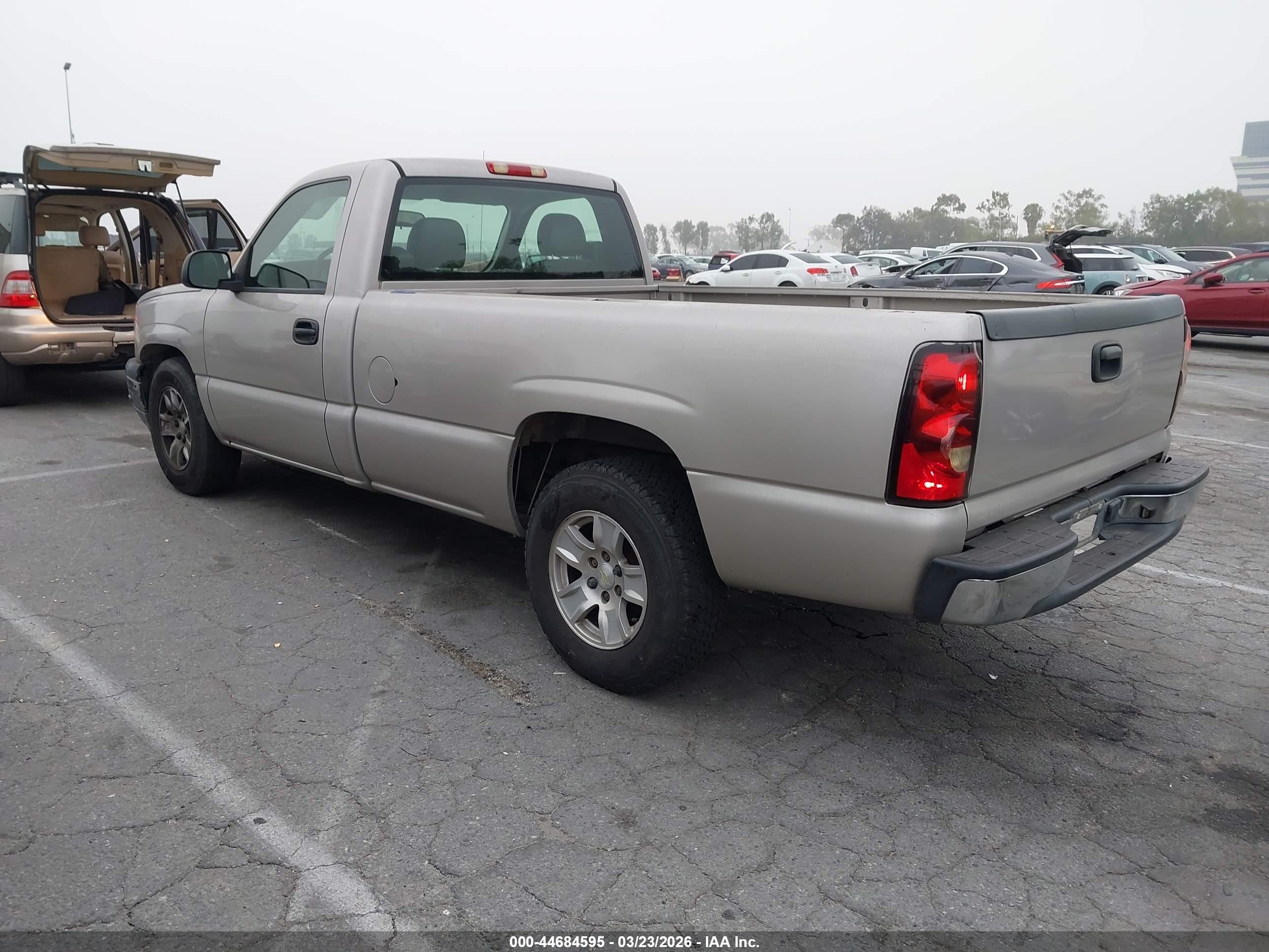 2005 Chevrolet Silverado 1500 Work Truck Beige vin: 1GCEC14X65Z290502
