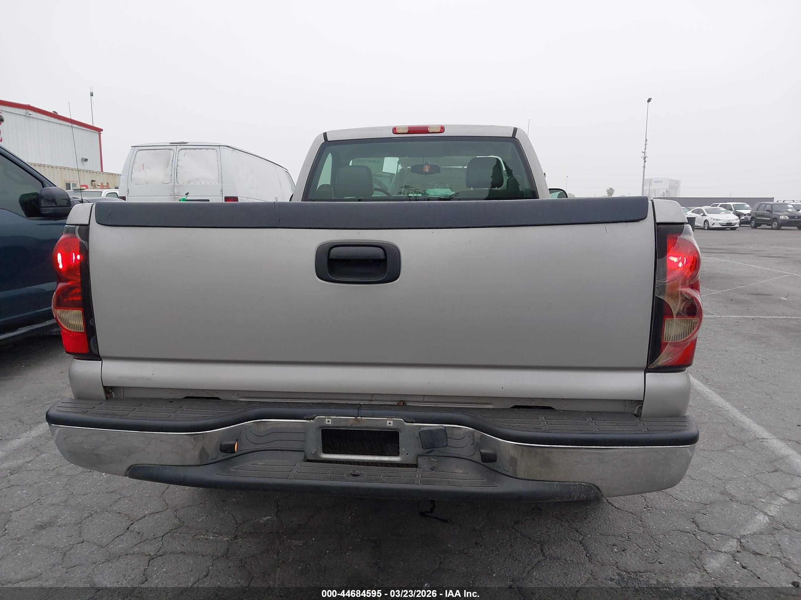 2005 Chevrolet Silverado 1500 Work Truck Beige vin: 1GCEC14X65Z290502