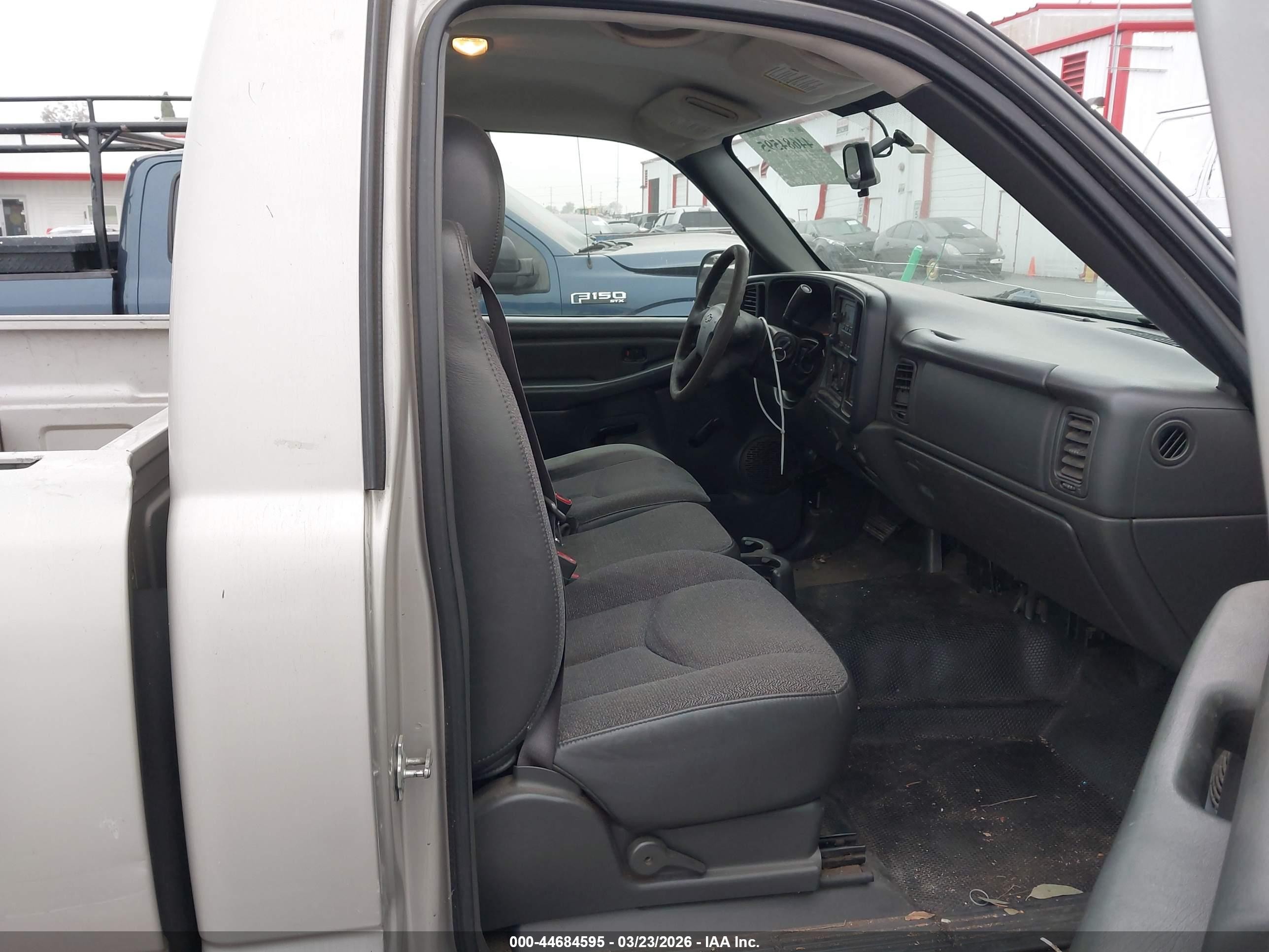 2005 Chevrolet Silverado 1500 Work Truck Beige vin: 1GCEC14X65Z290502