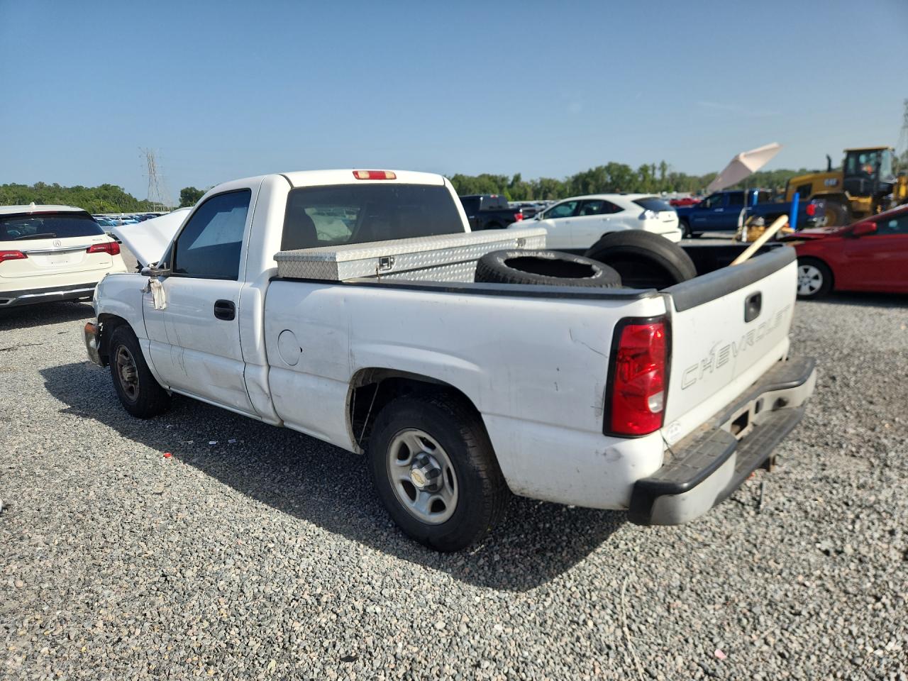 2003 Chevrolet Silverado C1500 White vin: 1GCEC14X73Z317364