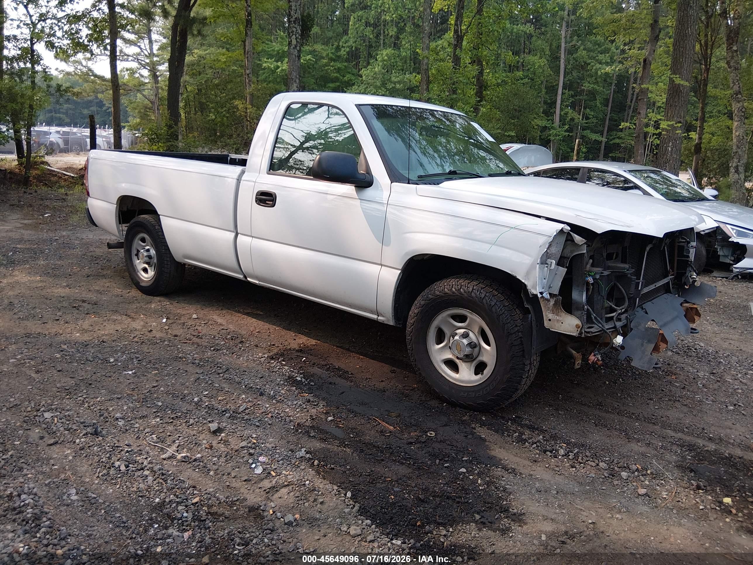 2003 Chevrolet Silverado 1500 Work Truck Белый vin: 1GCEC14X73Z328798