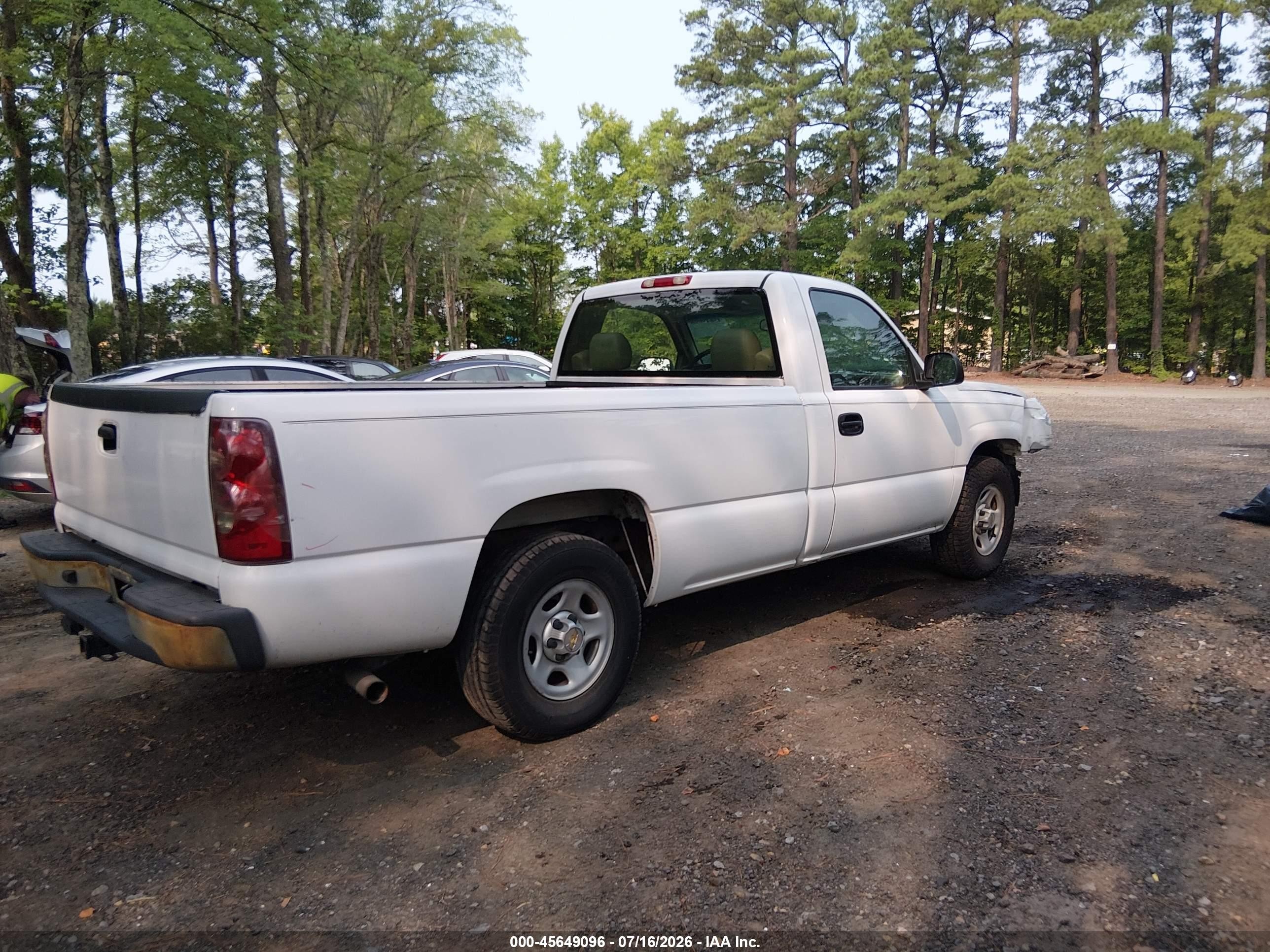 2003 Chevrolet Silverado 1500 Work Truck Белый vin: 1GCEC14X73Z328798