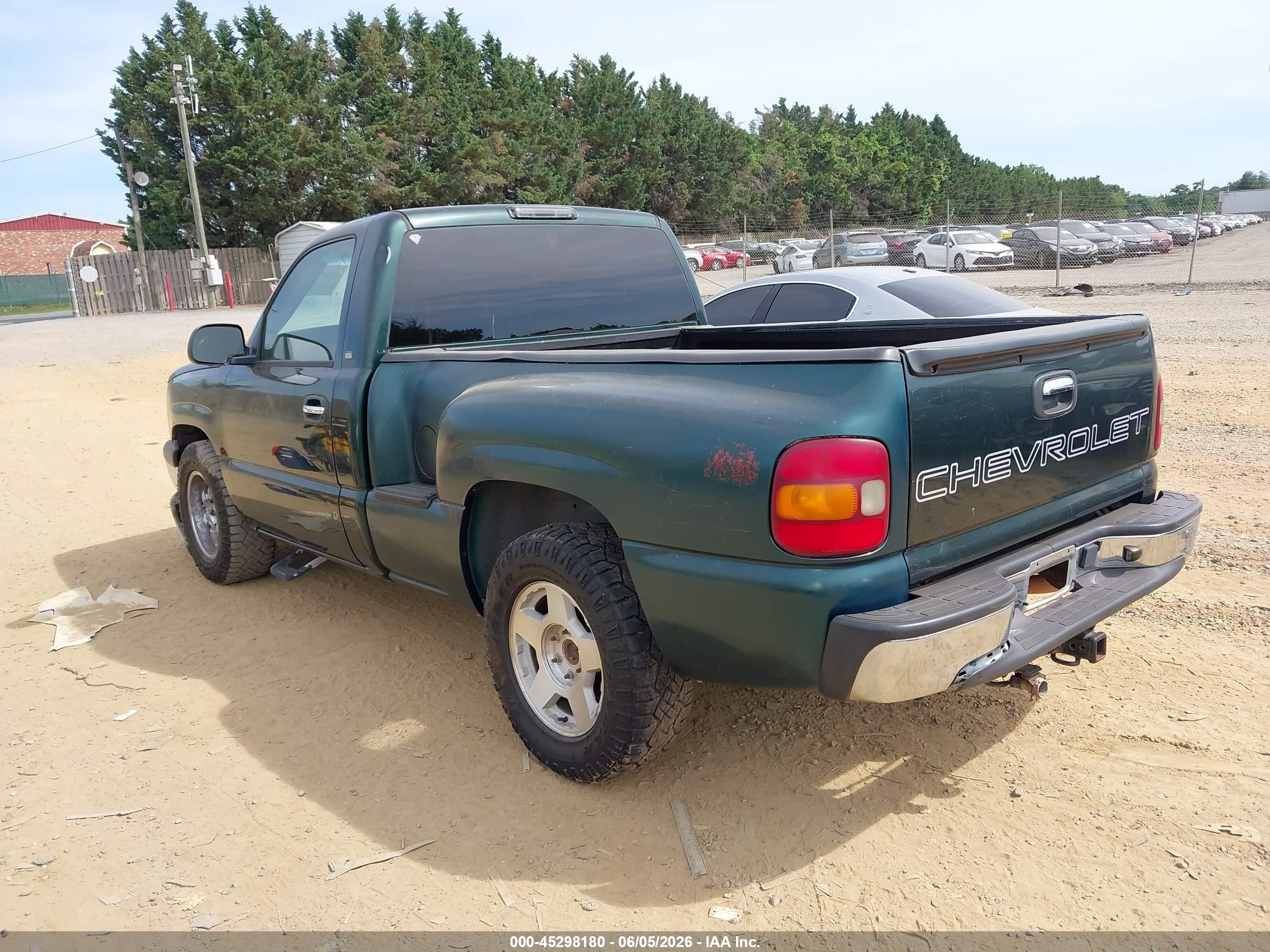 2003 Chevrolet Silverado 1500   Green vin: 1GCEC14X73Z356598
