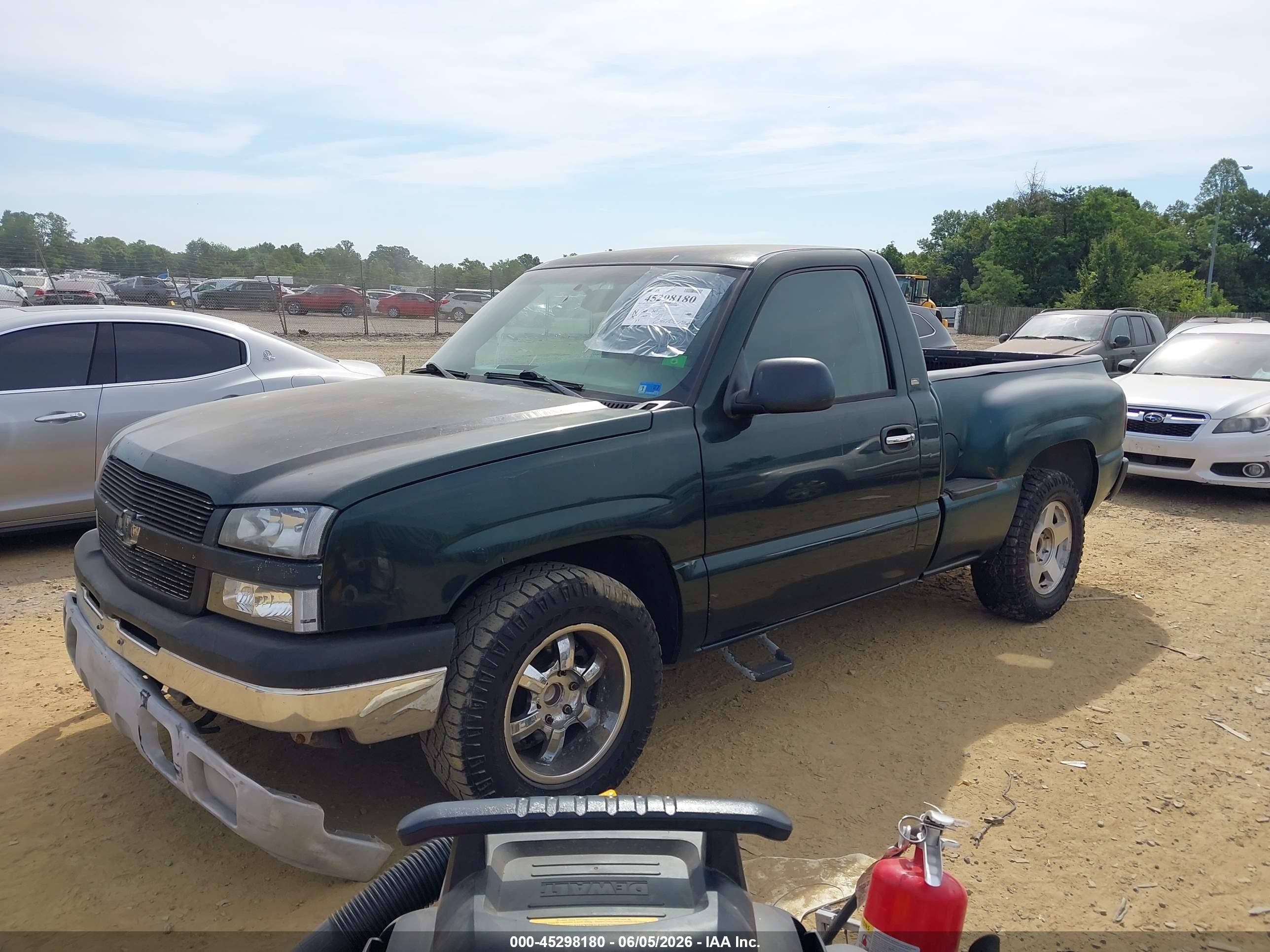 2003 Chevrolet Silverado 1500   Green vin: 1GCEC14X73Z356598