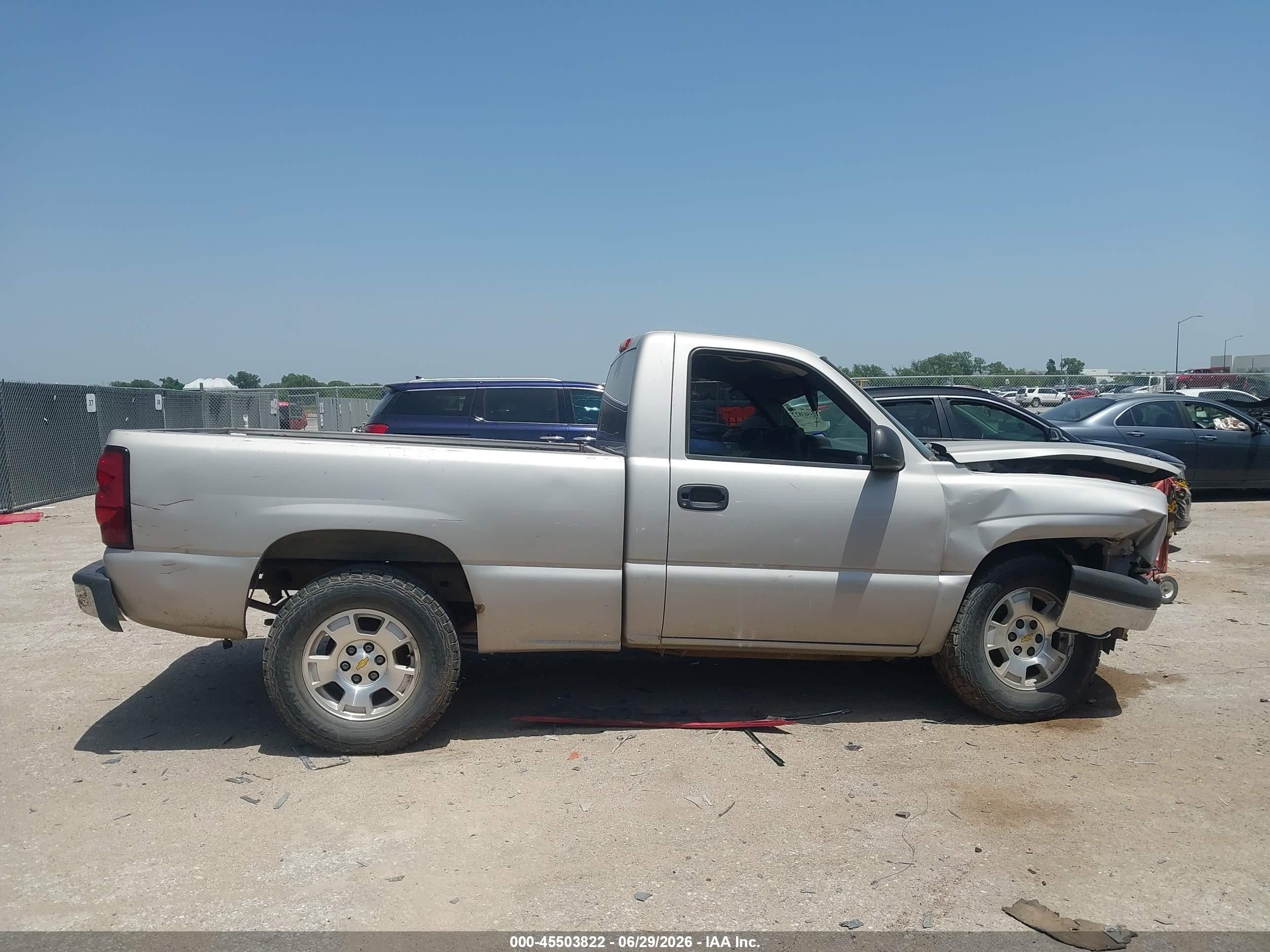 2005 Chevrolet Silverado 1500 Work Truck Gray vin: 1GCEC14X75Z182843
