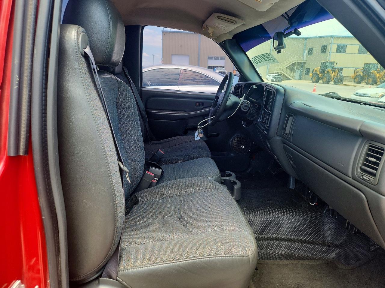 2005 Chevrolet Silverado C1500 Красный vin: 1GCEC14X75Z185998