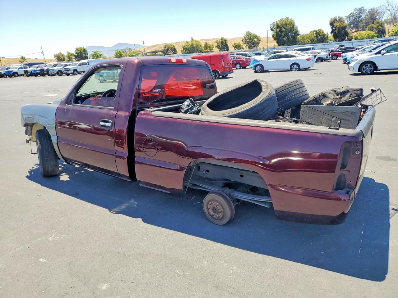 2005 Chevrolet Silverado C1500 Burgundy vin: 1GCEC14X75Z321871
