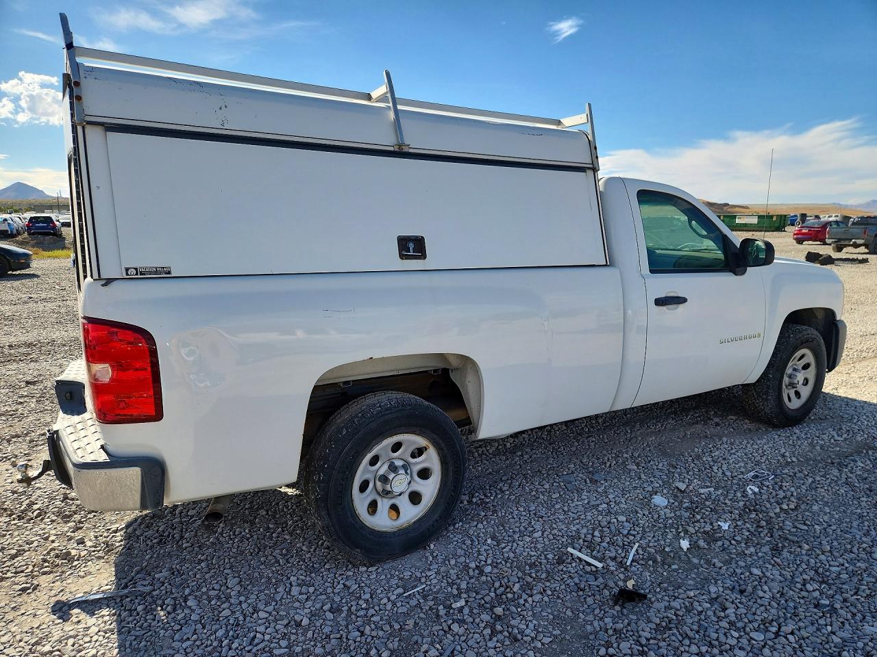 2008 Chevrolet Silverado C1500 White vin: 1GCEC14X78Z112943