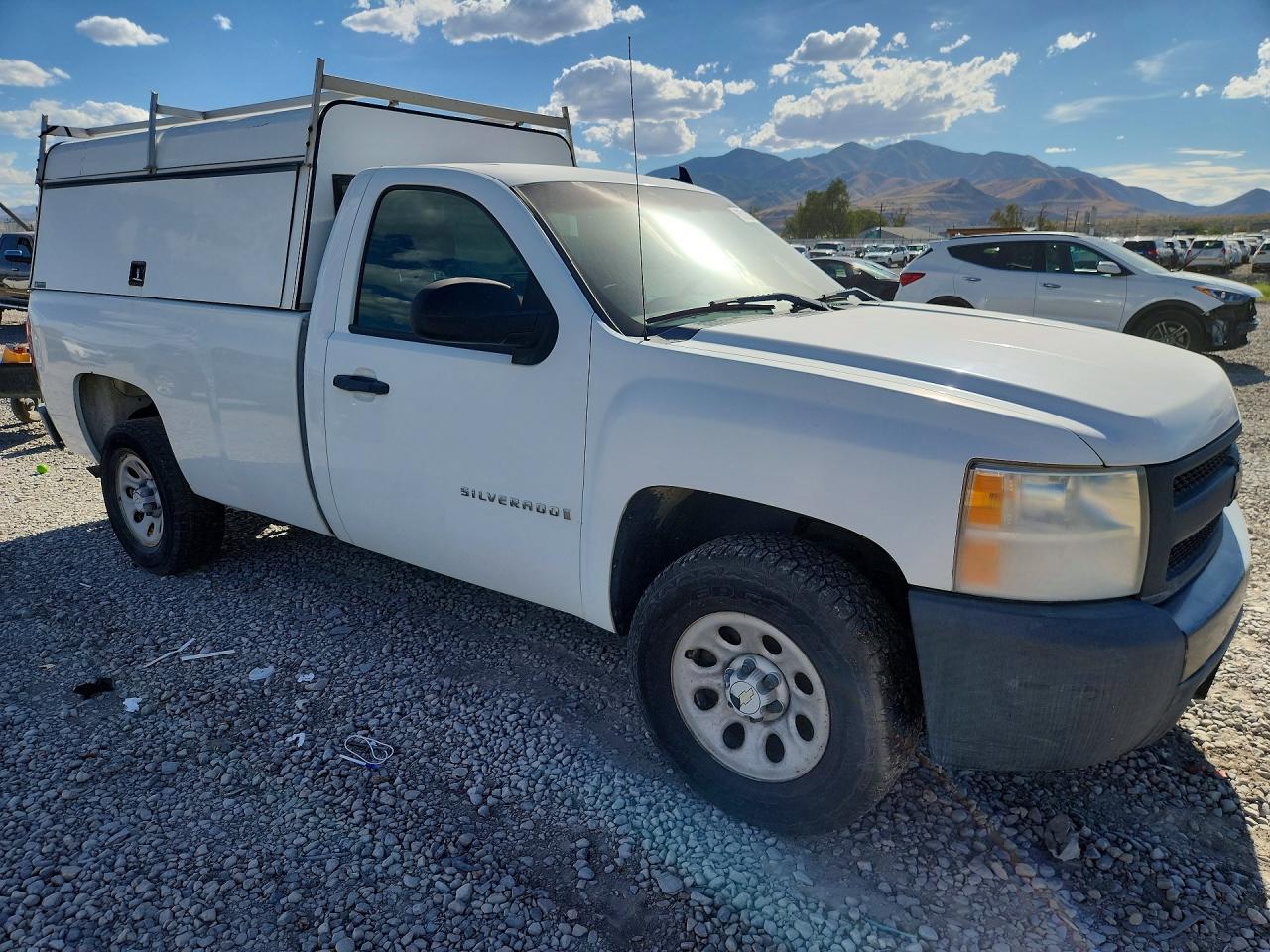 2008 Chevrolet Silverado C1500 White vin: 1GCEC14X78Z112943