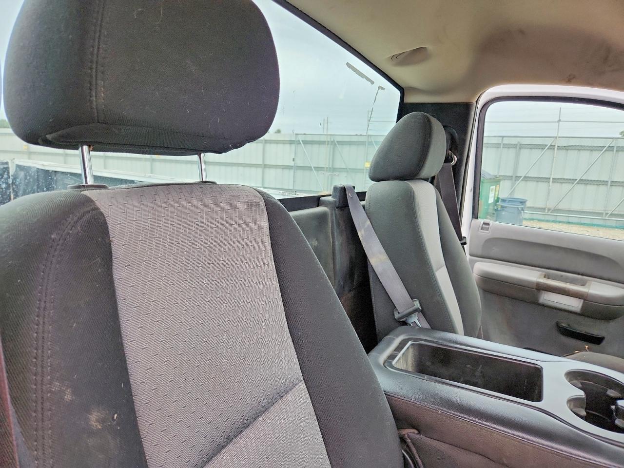 2008 Chevrolet Silverado C1500 White vin: 1GCEC14X78Z243838