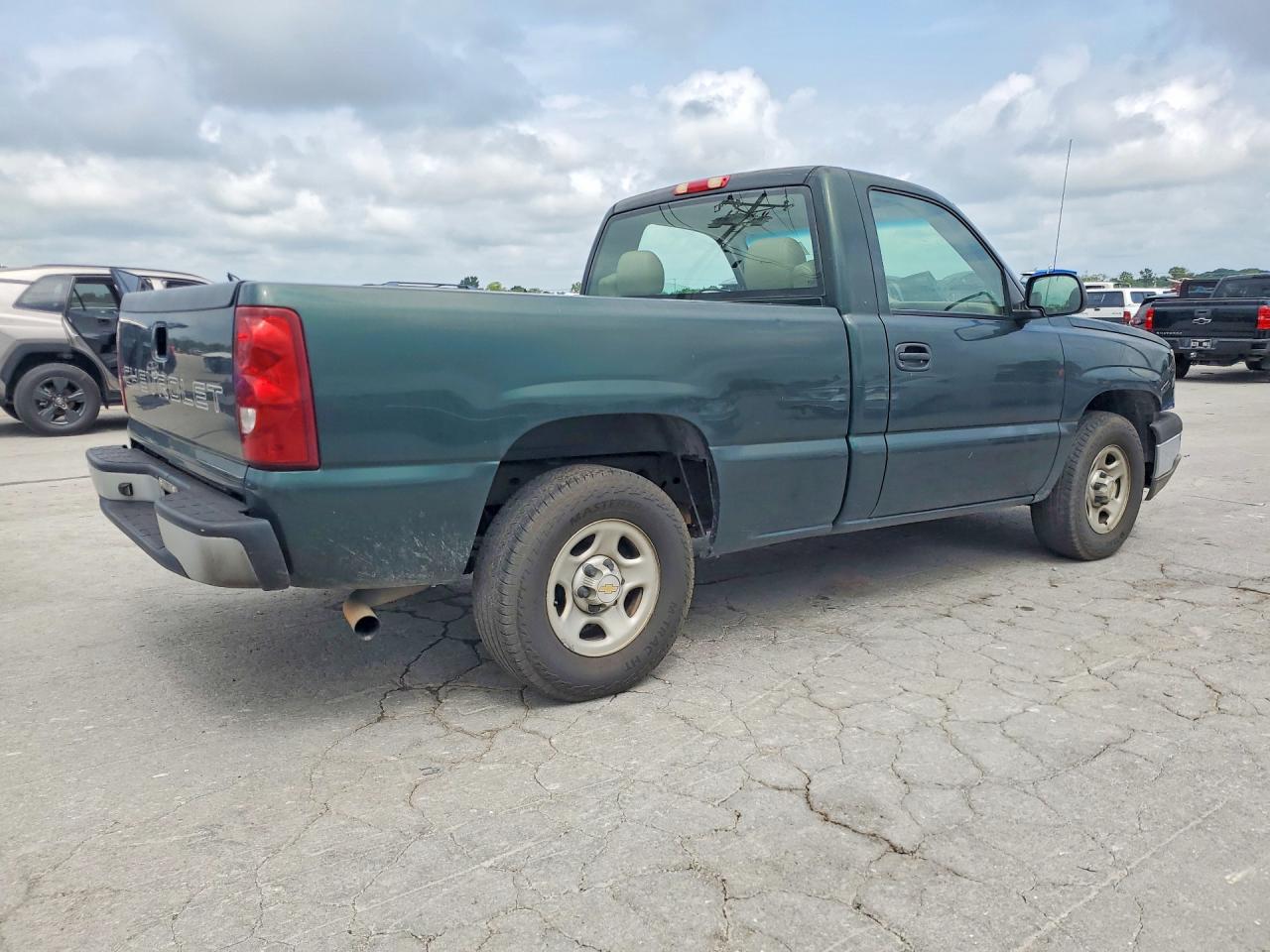 2003 Chevrolet Silverado C1500 Green vin: 1GCEC14X83Z227673