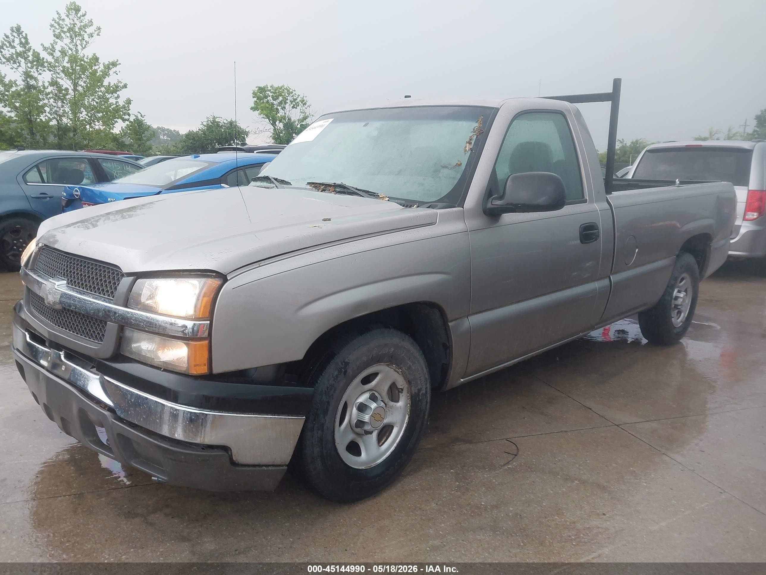 2003 Chevrolet Silverado 1500 Work Truck Silver vin: 1GCEC14X83Z322430