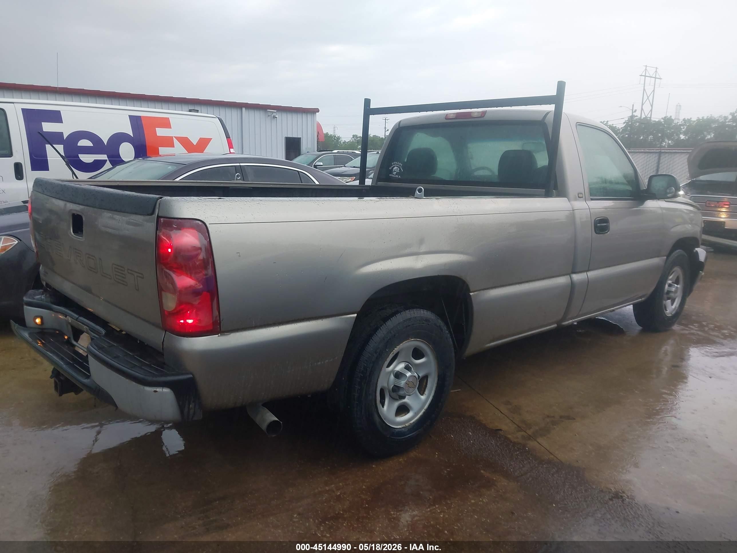 2003 Chevrolet Silverado 1500 Work Truck Silver vin: 1GCEC14X83Z322430